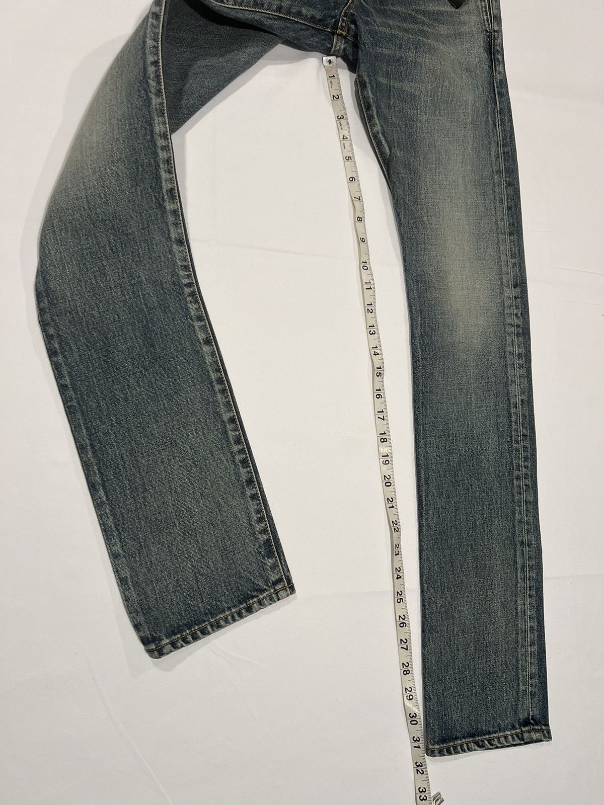 Saint Laurent Paris Saint Laurent men’s classic blue jeans. 26. $890 Size US 26 / EU 42 - 13 Thumbnail
