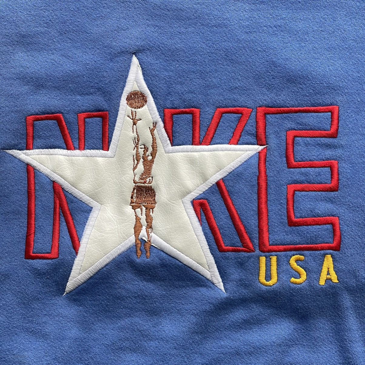 Nike VTG 90s Nike Shooting Star USA Graphic Boot Sweatshirt Large Size US L / EU 52-54 / 3 - 3 Thumbnail