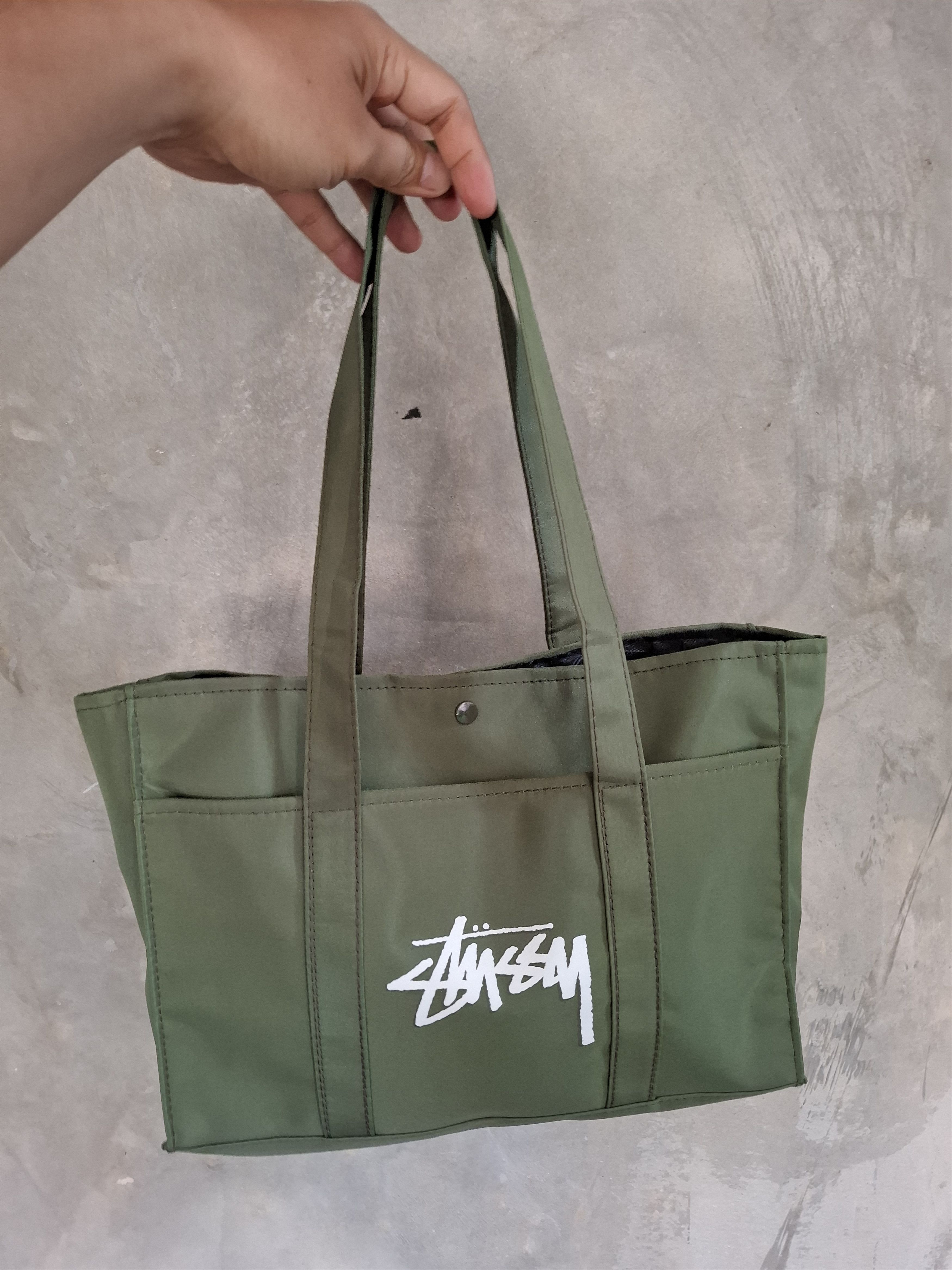 Stussy Stussy military green totebag japan appendix magazine Size ONE SIZE - 7 Thumbnail
