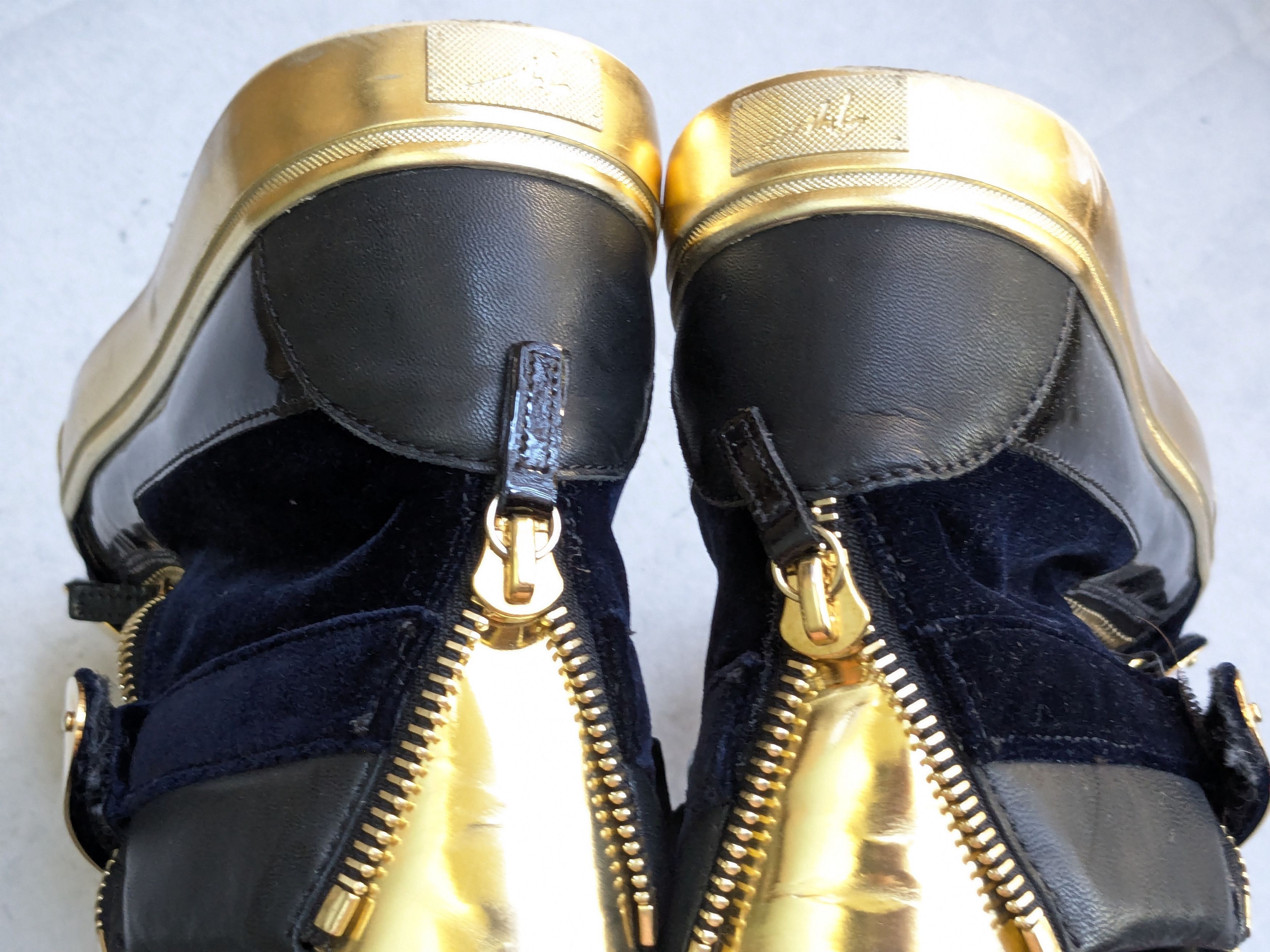 Giuseppe Zanotti Giuseppe Zanotti High Tops Navy Blue Velvet Gold 11 44 Size US 11 / EU 44 - 15 Thumbnail