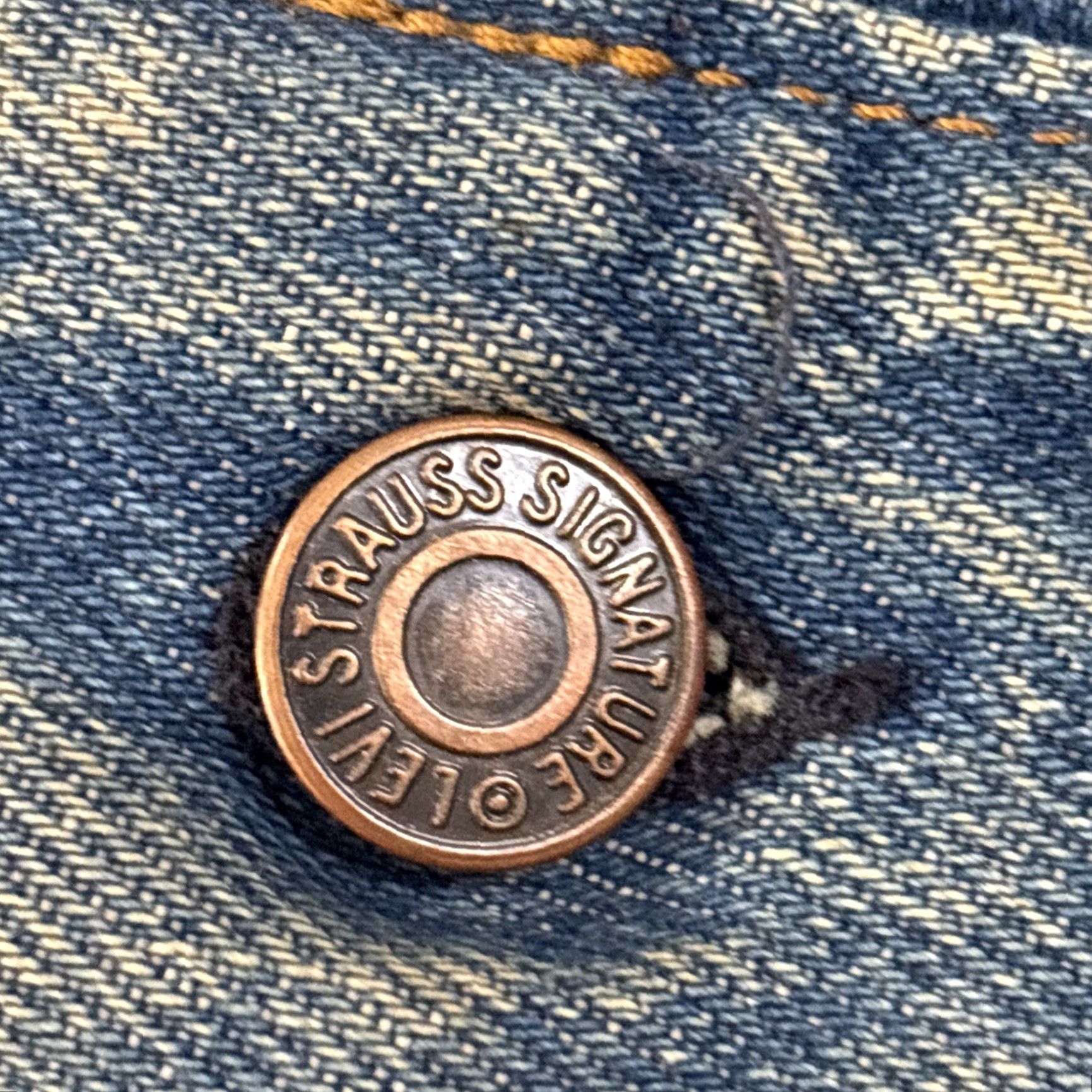 Levi's VINTAGE Levi's Trucker Jacket Mens XL Blue Denim Euc Lined Plaid Accents Size US 36 / EU 52 - 6 Thumbnail