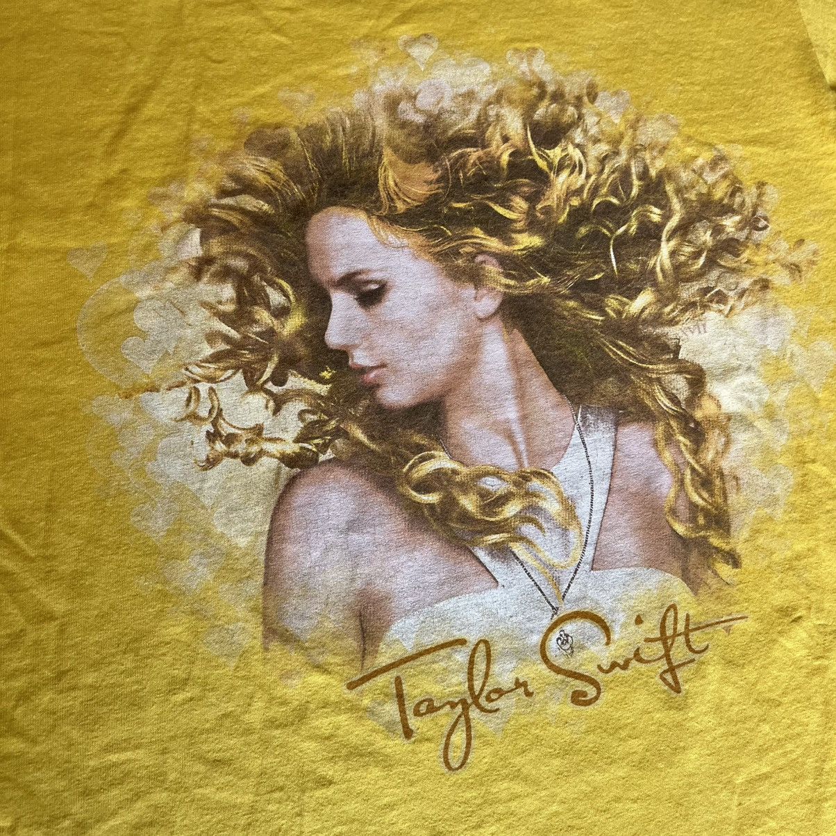 Band Tees Vintage 2008 Taylor Swift Fearless World Tour Band Tee Shirt Size US S / EU 44-46 / 1 - 5 Thumbnail