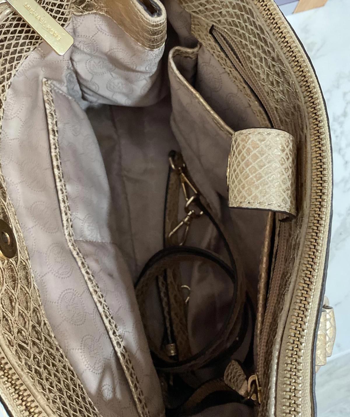 Michael Kors Gold Michael Kors bag Size ONE SIZE - 5 Thumbnail