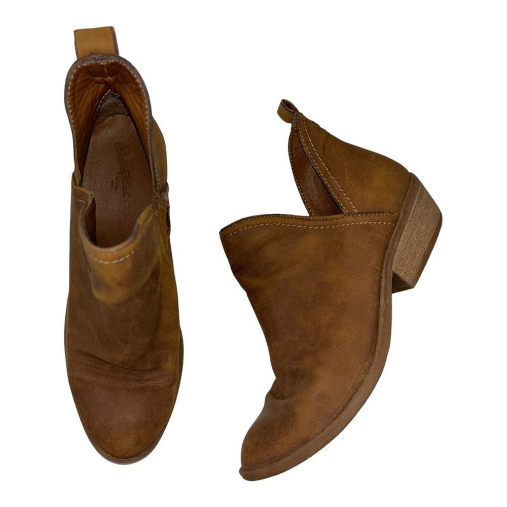 Designer Faux Leather Tan Booties Size 6.5 Size US 6.5 / IT 36.5 - 1 Thumbnail