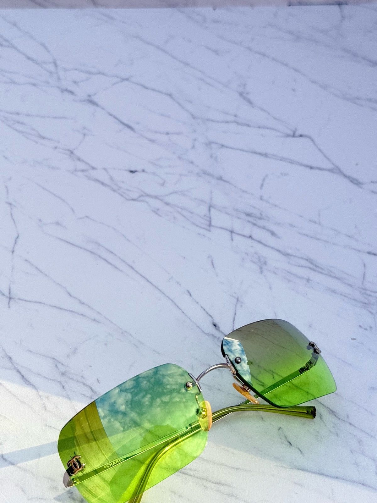 Chanel Chanel vintage sunglasses 4017 Green rare lens Size ONE SIZE - 3 Thumbnail