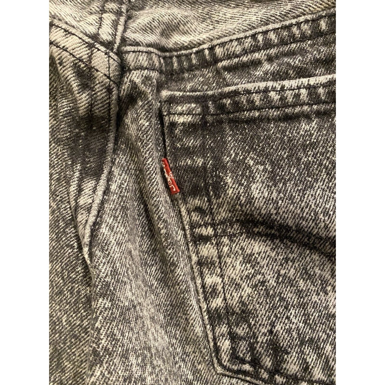 Levi's VINTAGE Levi’s 501 Button Fly Acid Washed BLACK Jeans 28x30 USA 80s 90s Grunge Men Straight Denim Jeans Size US 28 / EU 44 - 4 Thumbnail