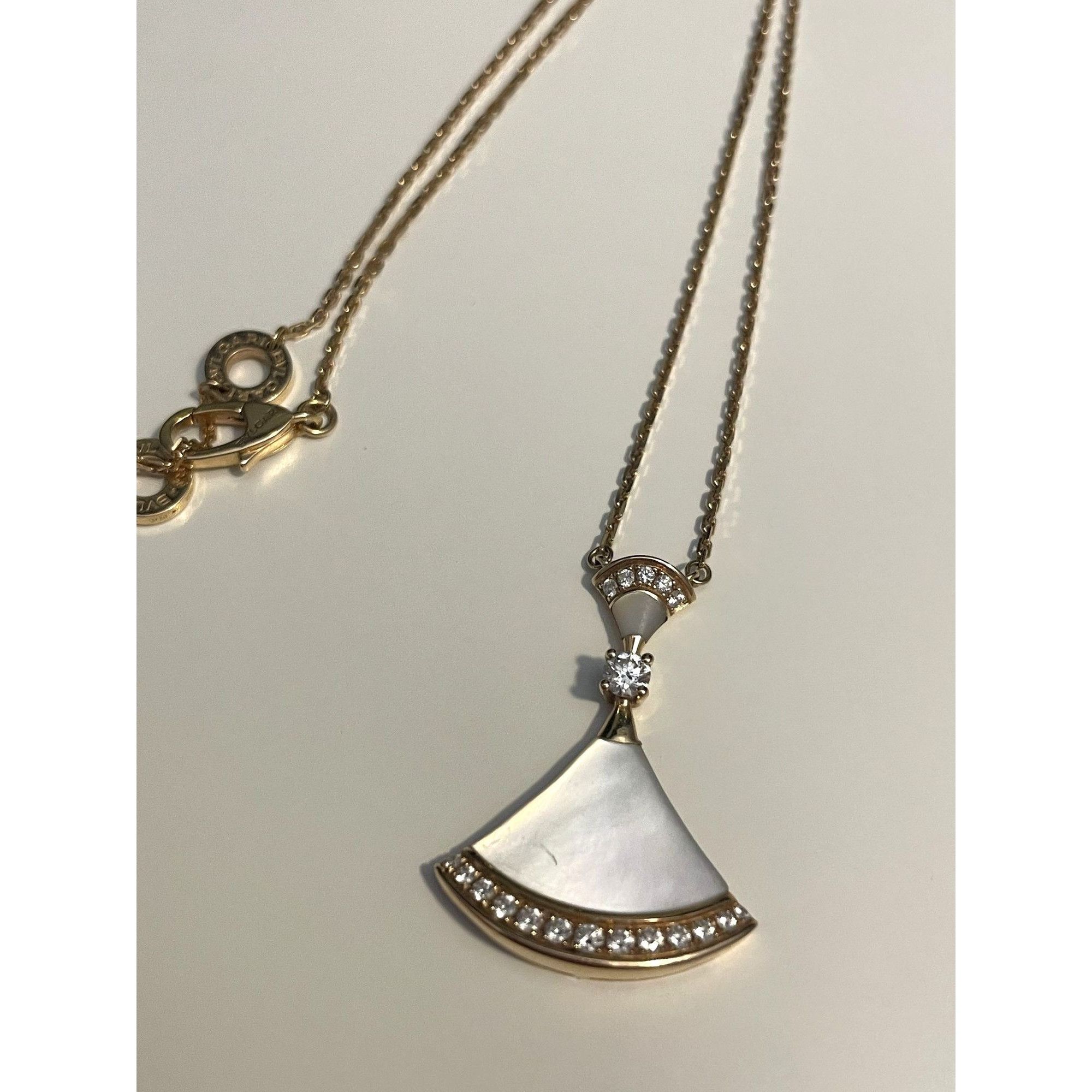 Bvlgari Bvlgari Divas' Dream 18K Rose Gold, Mother-Of-Pearl & Diamon Size ONE SIZE - 1 Thumbnail