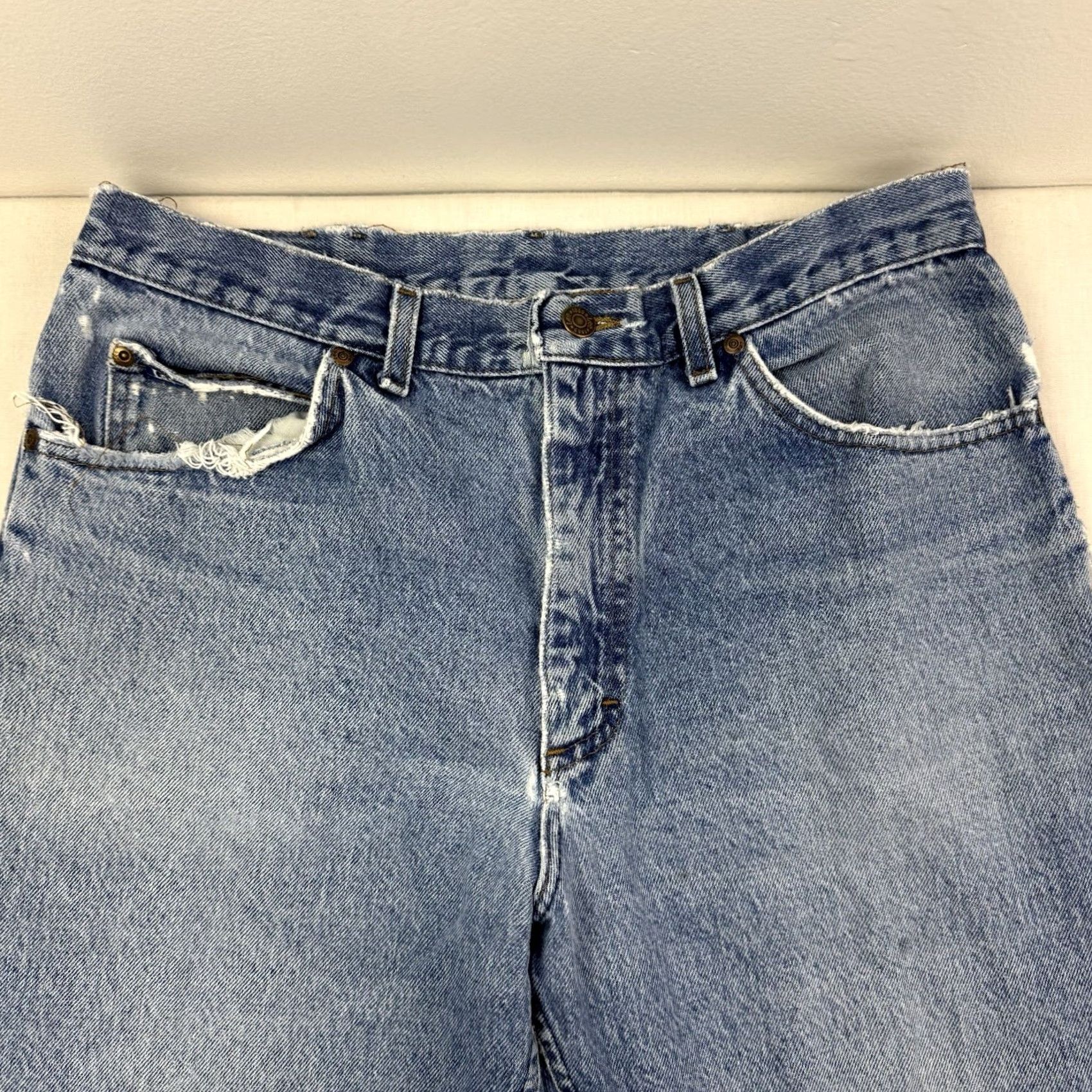 Lee VINTAGE Lee Jeans Men 36x32 Regular Straight USA Blue Cotton 1980s-90s, Worn, Thrashed, Zip, Inseam 32, Made in USA, Leather Patch, Hipster Size US 36 / EU 52 - 5 Thumbnail