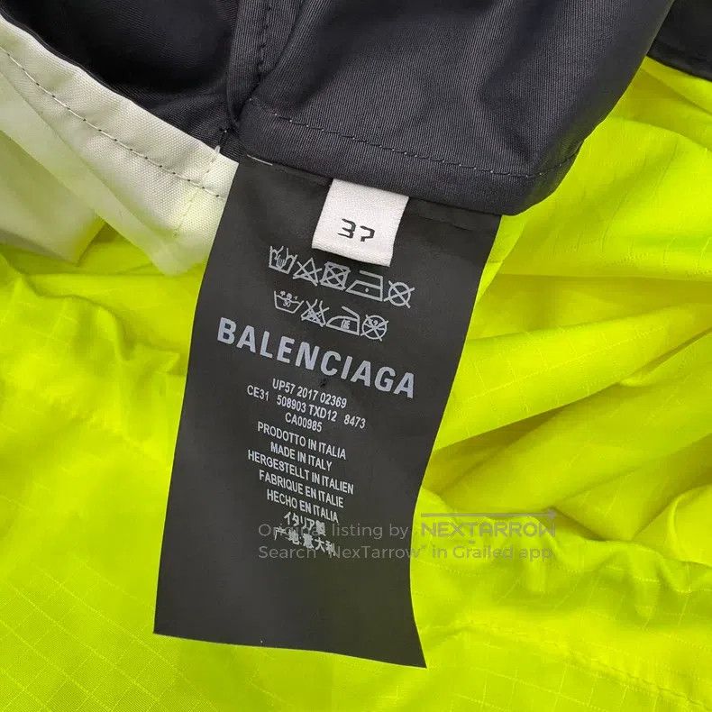 Balenciaga Balenciaga size 37 Contrast Color Letter Printed Stand Col Size US S / EU 44-46 / 1 - 4 Thumbnail