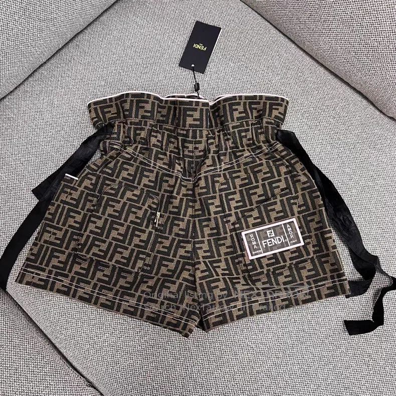 Fendi Fendi Ribbon full print logo flower bud shorts Size 25" / US 0 / IT 36 - 2 Thumbnail