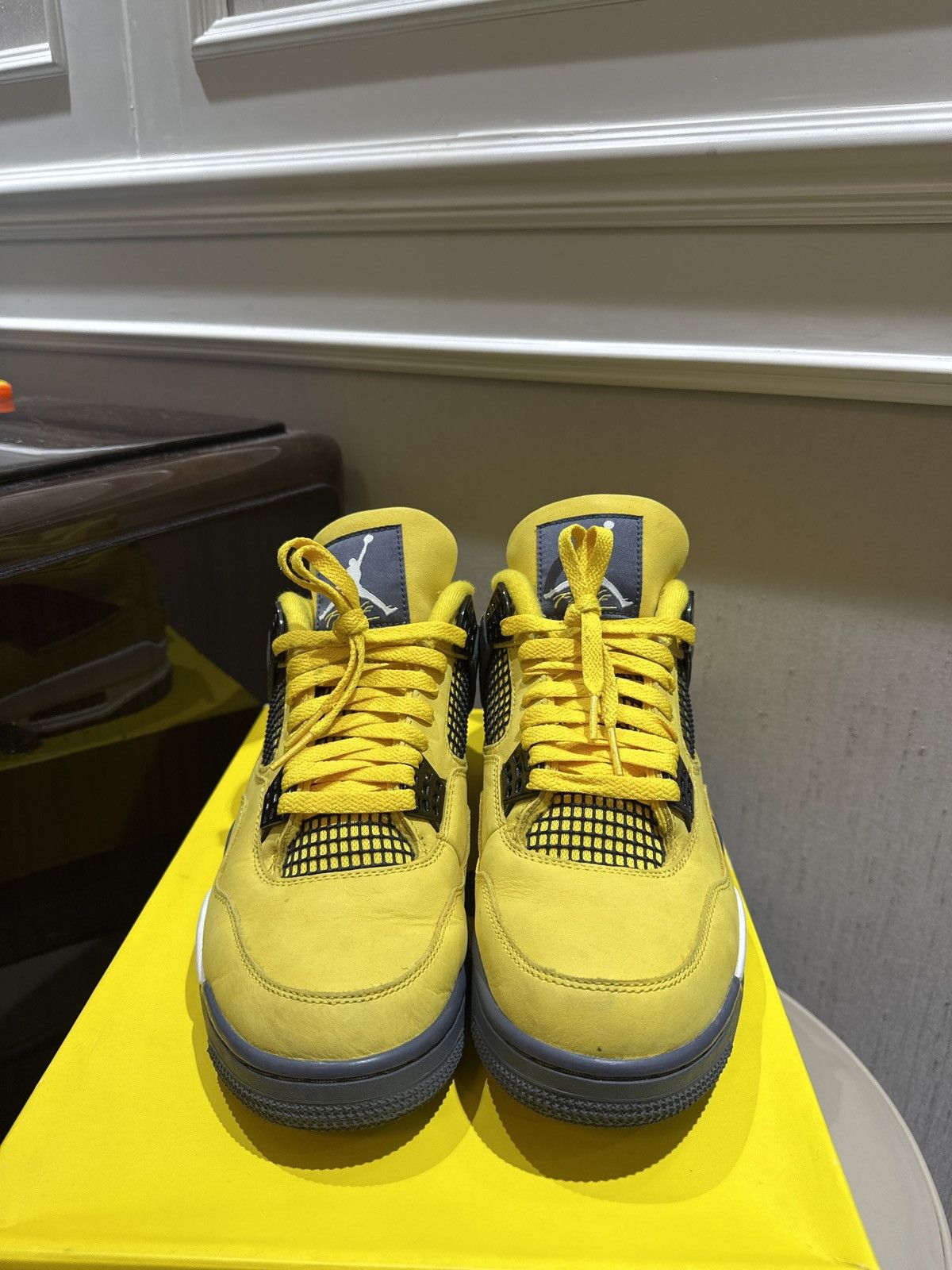 Jordan Brand Jordan 4 Retro Lightning Size US 9.5 / EU 42-43 - 6 Thumbnail