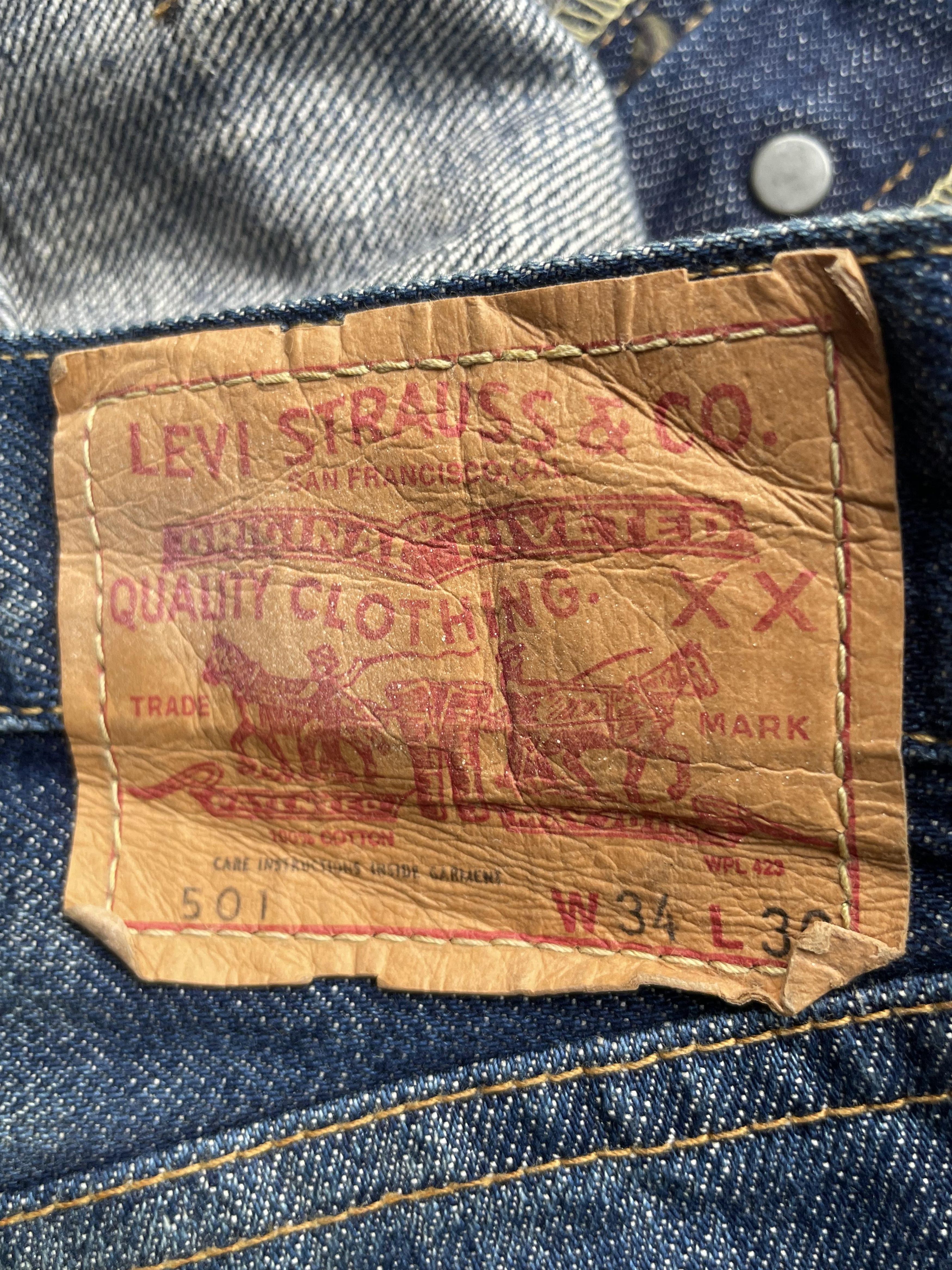 Levi's Vintage 2006 Levis 501 E 1971 Selvedge Distresed Denim Size US 33 - 9 Thumbnail