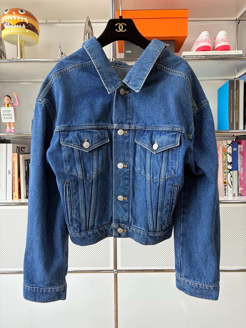 Other Balenciaga size 36 Cropped silhouette denim jacket Size US S / EU 44-46 / 1 - 1 Thumbnail