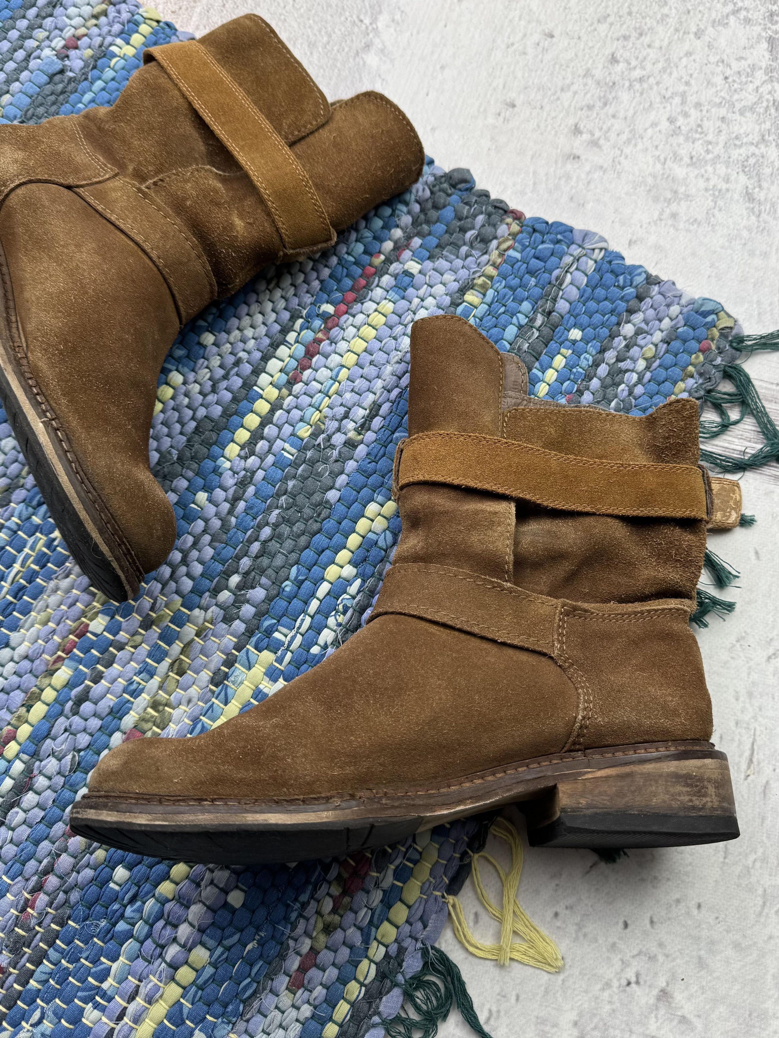 Japanese Brand Vintage Suede Thrashed Boots With Straps A659D14(394) Size US 7 / IT 37 - 6 Thumbnail