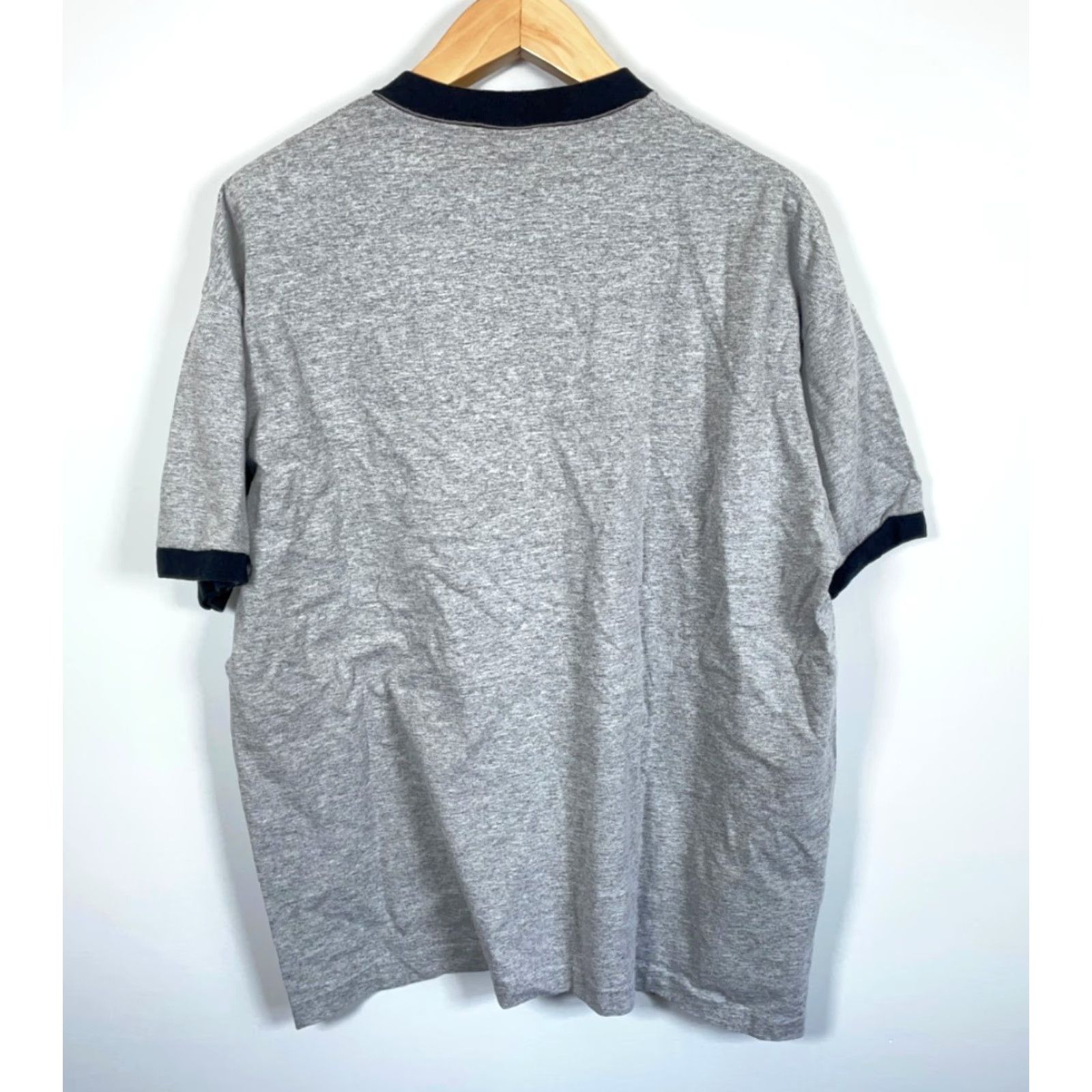 Vintage VINTAGE Six Flags T-Shirt Embroidered USA Made 2000s Ringer Gray 2X Big & Tall Men Mens Short Sleeve Crew Neck Cotton Blend Jersey Logo 90s Retro VTG Size US XXL / EU 58 / 5 - 2 Thumbnail
