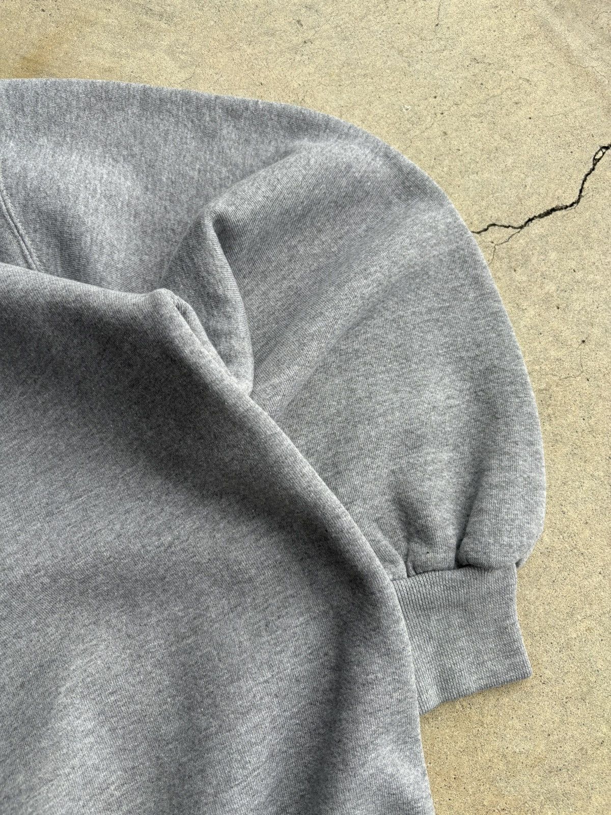 Russell Athletic × Vintage Crazy 90s Russell Athletic Heather Grey Boxy Fit Sweater Size US XL / EU 56 / 4 - 4 Thumbnail
