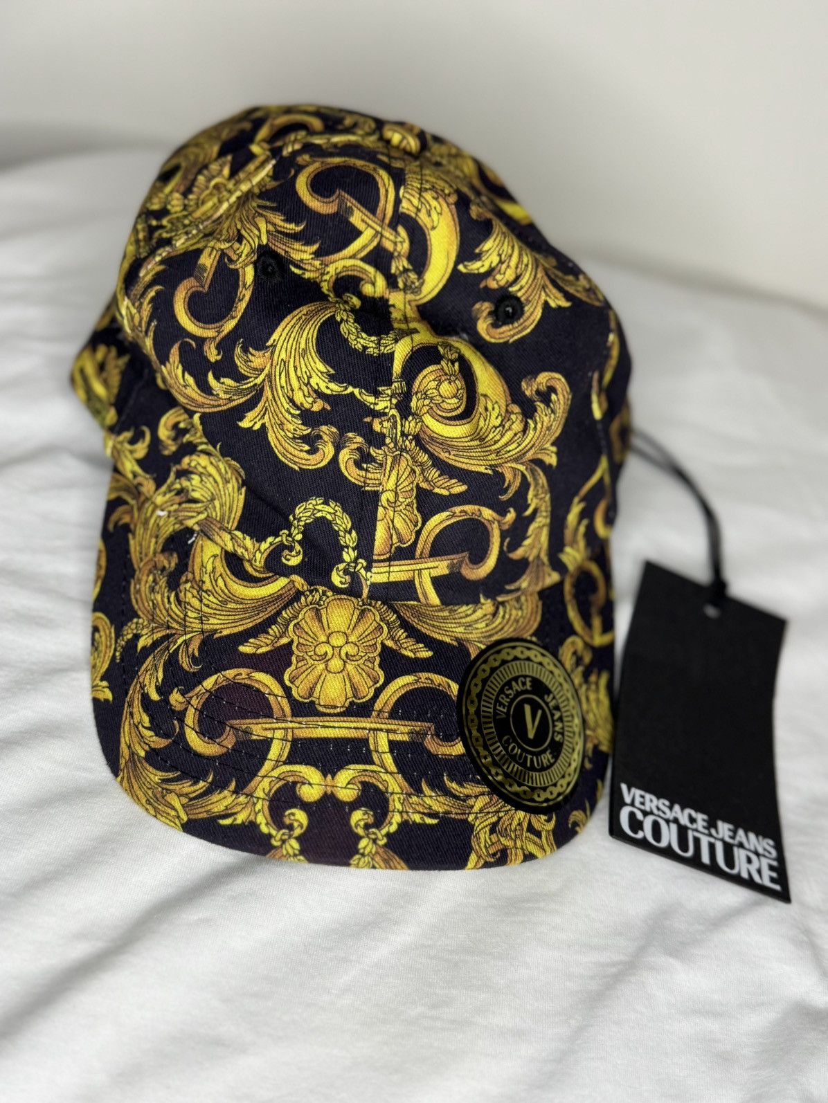 Versace × Versace Jeans Couture Versace Jeans Couture Baroque Print Cap Size ONE SIZE - 1 Thumbnail