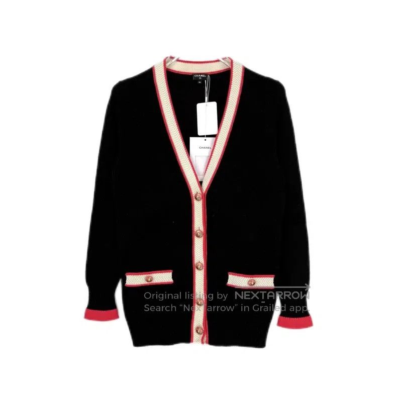 Chanel Chanel Black and pink striped colourful lion button cashme Size XS / US 0-2 / IT 36-38 - 1 Thumbnail