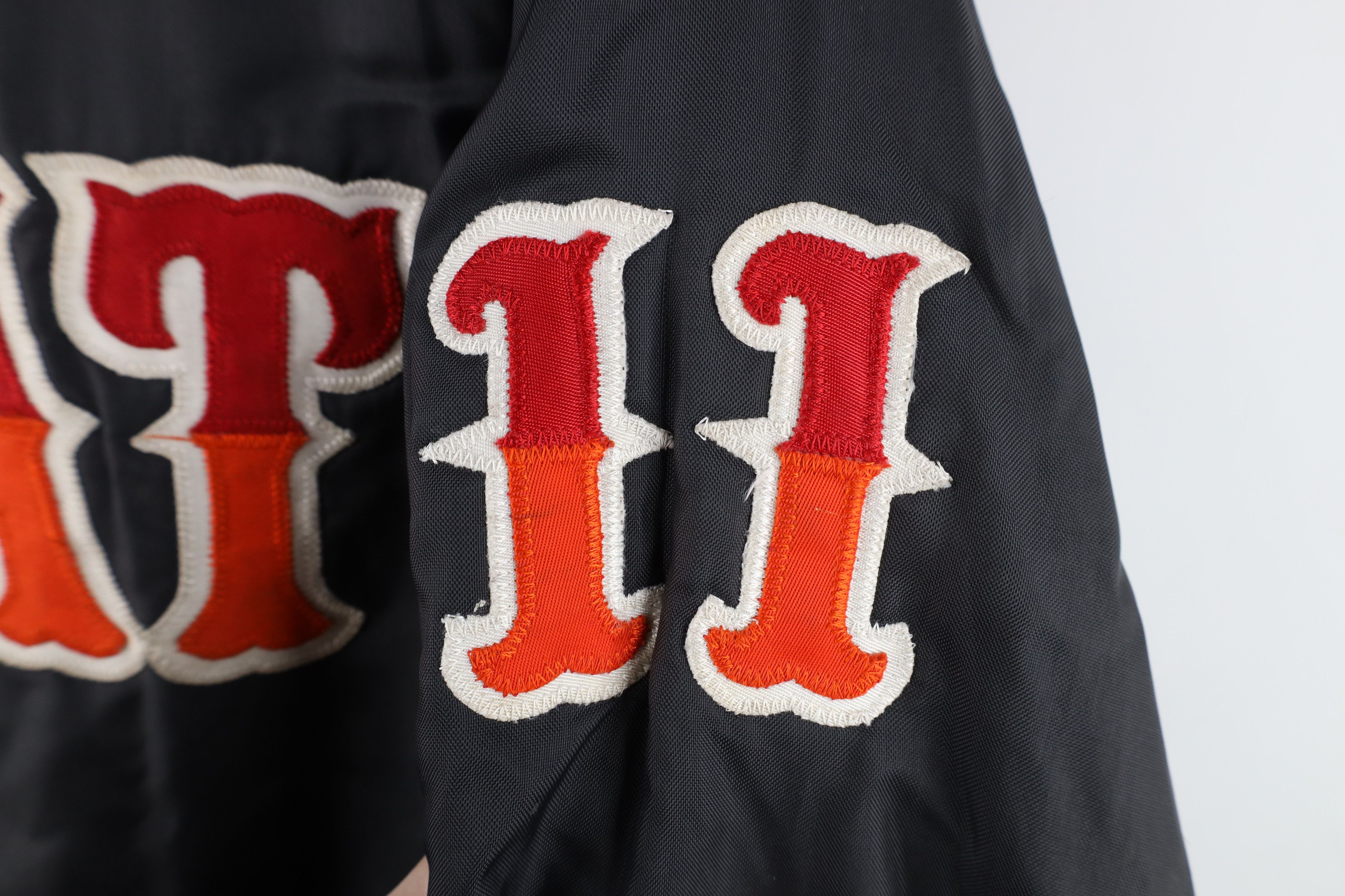 Vintage Vintage 80s 90s Streetwear Spell Out Heat Bomber Jacket USA Size US XL / EU 56 / 4 - 5 Thumbnail