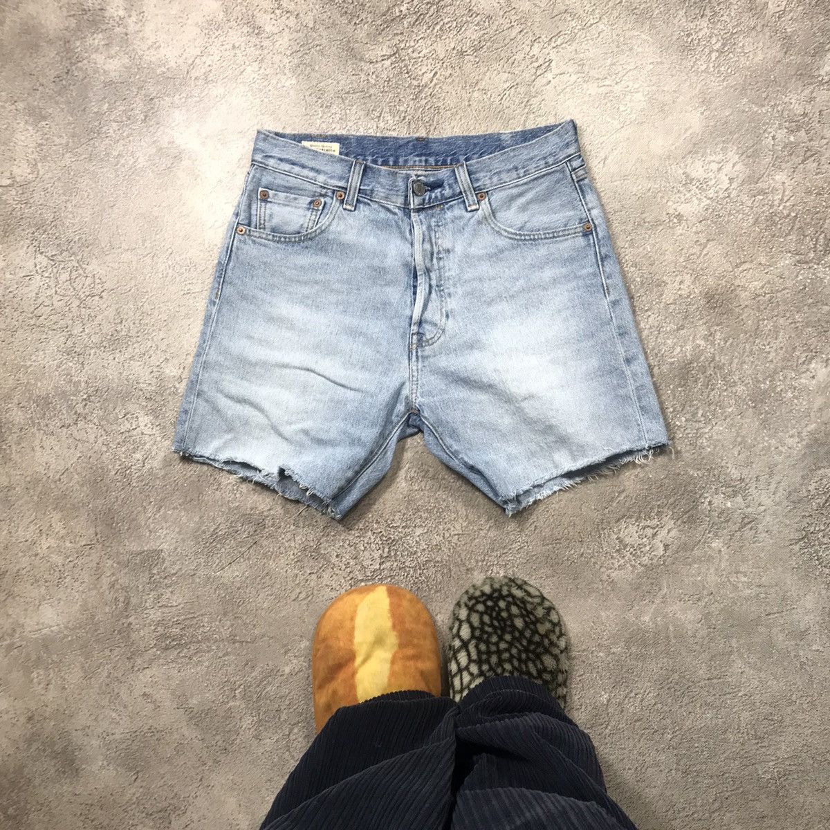 Vintage Vintage Levis Sun Faded Baggy Shorts Streetwear Y2K Logo 32 Size US 32 / EU 48 - 2 Thumbnail