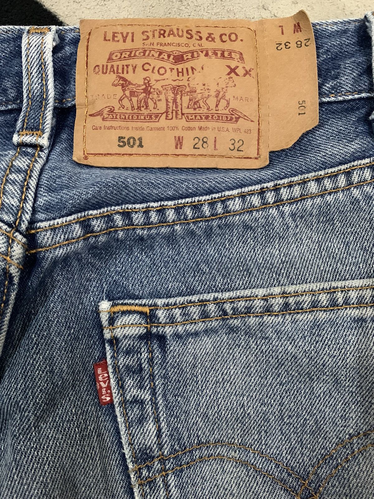 Levi's Vintage 90s Levis 501 Distressed Jeans Stamp Button #501 Size US 28 / EU 44 - 12 Thumbnail