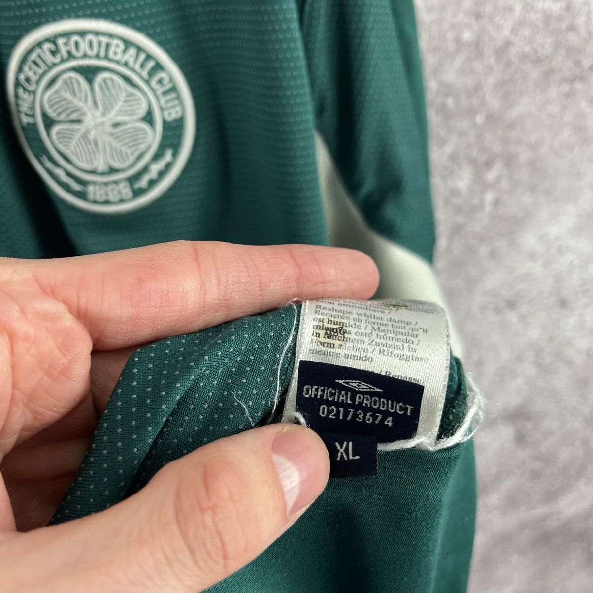 Other Umbro Celtic 2004/2005 Away Soccer Jersey Size XL Size US XL / EU 56 / 4 - 15 Thumbnail