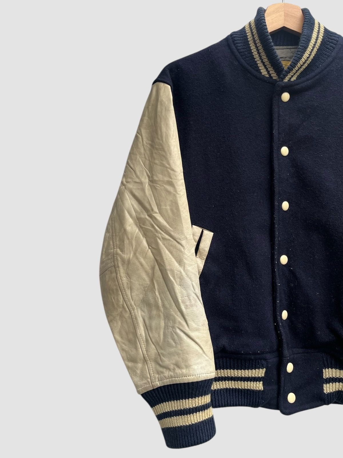 Vintage Vintage Bassett Walker Leather Sleeves Varsity Jacket Size US M / EU 48-50 / 2 - 7 Thumbnail