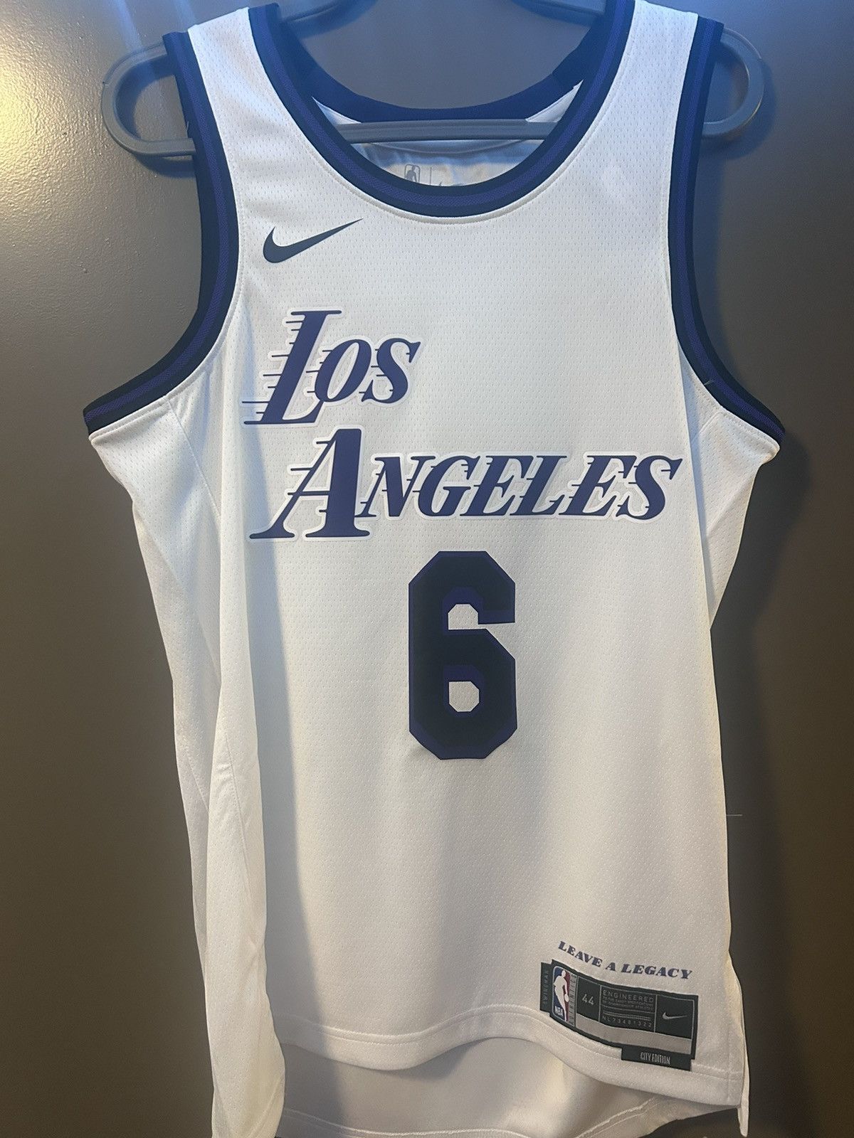 Nike Lakers Lebron Jersey With Tags Size US M / EU 48-50 / 2 - 1 Thumbnail