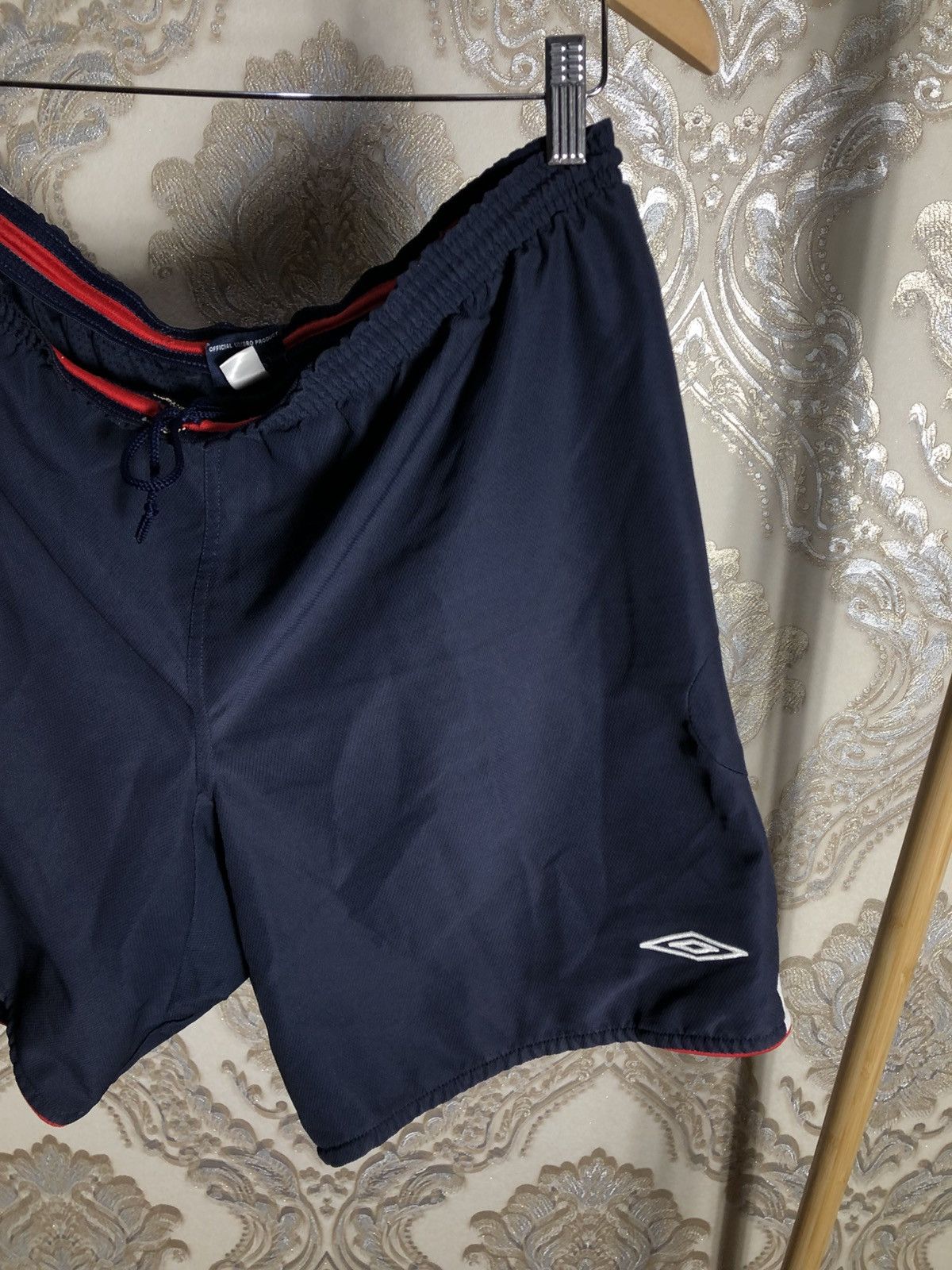 Vintage VERY RARE UMBRO ENGLAND MANCHESTER RETRO SOCCER SHORTS 90s Size US 34 / EU 50 - 2 Thumbnail