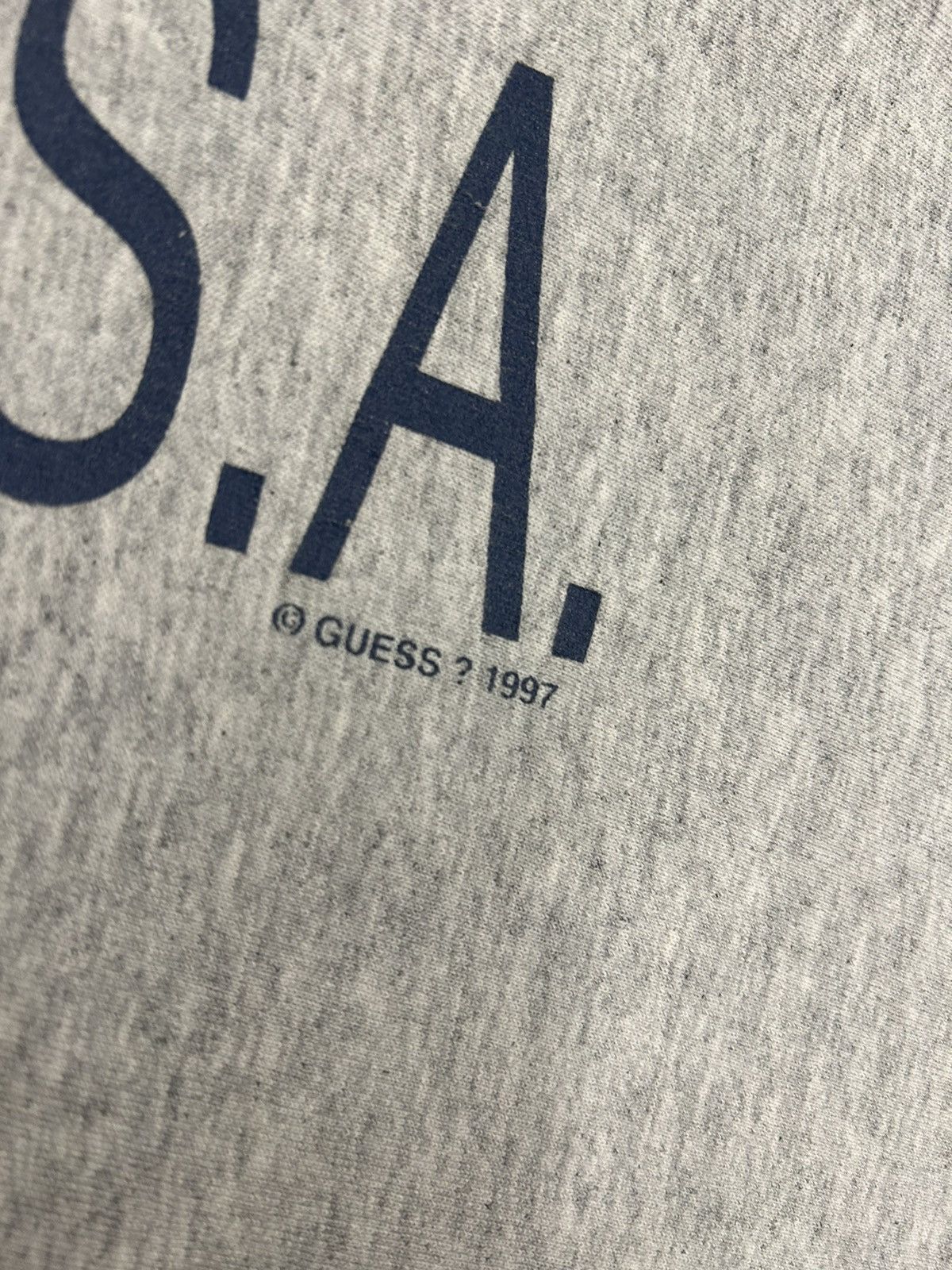 Guess × Vintage Crazy Vintage 1997 Essential Guess Jeans Grey Script T-Shirt Size US L / EU 52-54 / 3 - 3 Thumbnail