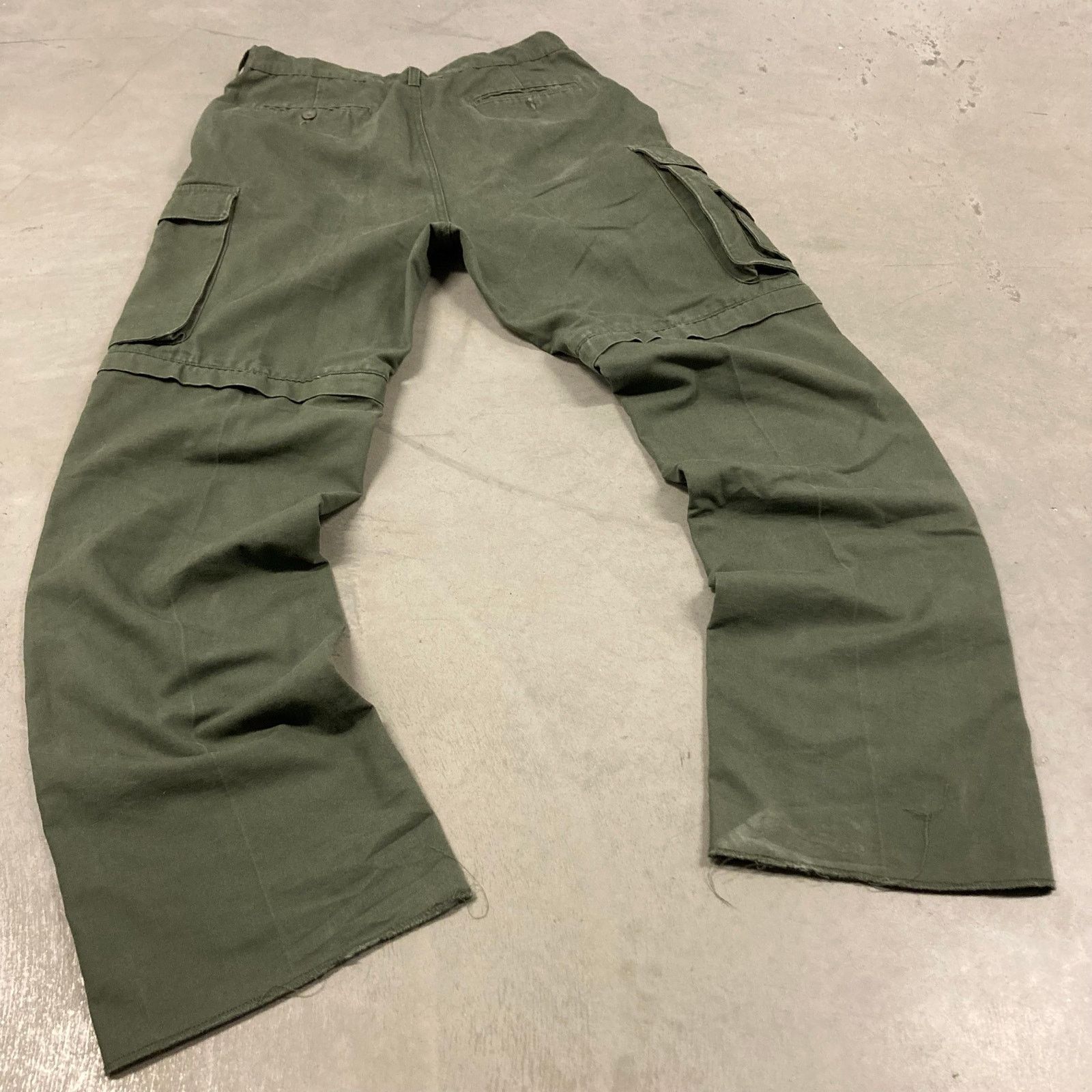 Vintage vintage y2k baggy modular cargo pants 34x34 Size US 34 / EU 50 - 2 Thumbnail
