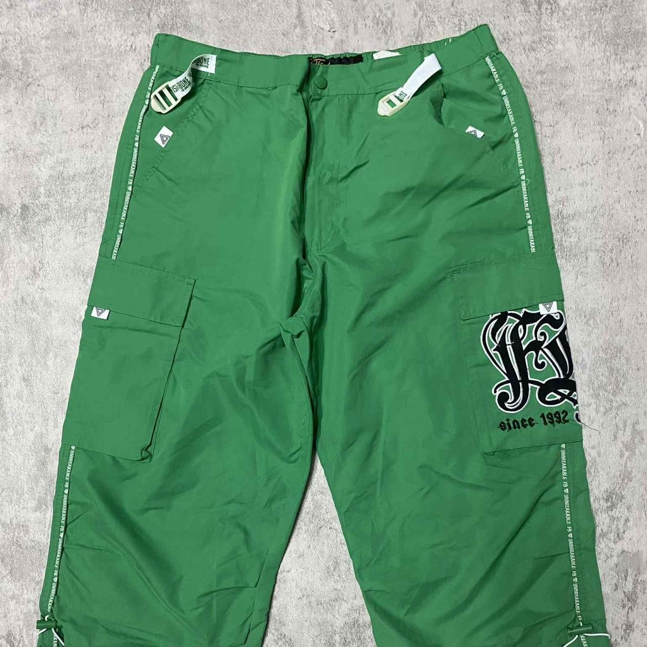 Other Green and black cargo shorts with a streetwear Size US 34 / EU 50 - 3 Thumbnail