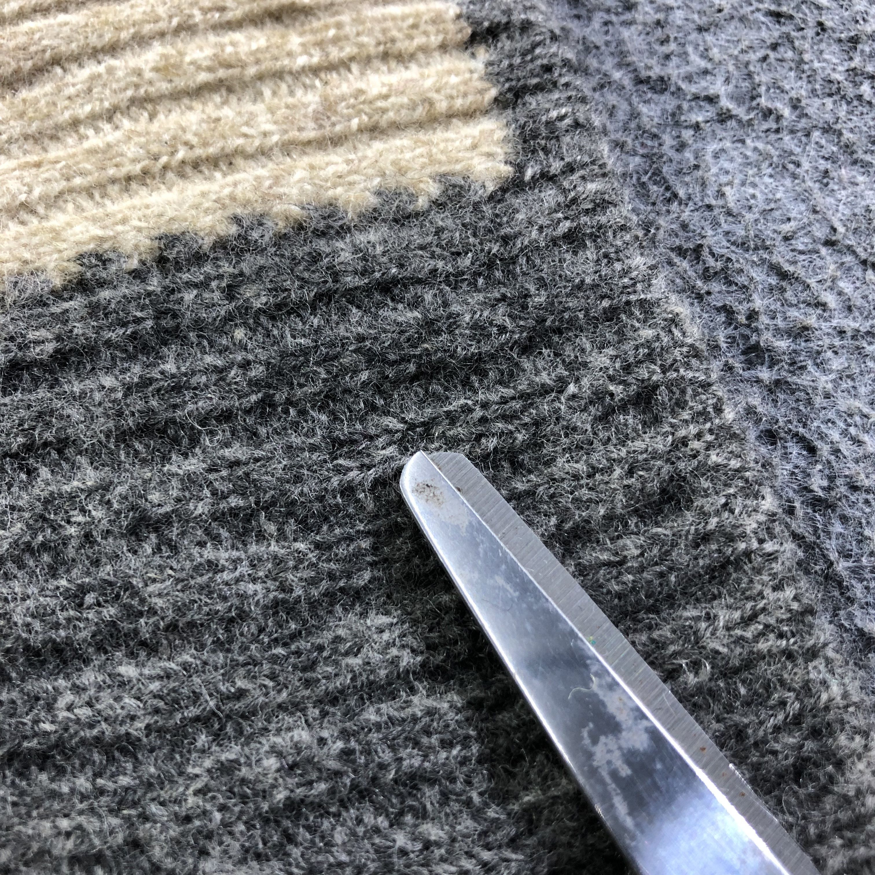 Guess Guess Pleated Wool Scarf Muffler V1997 Size ONE SIZE - 5 Thumbnail