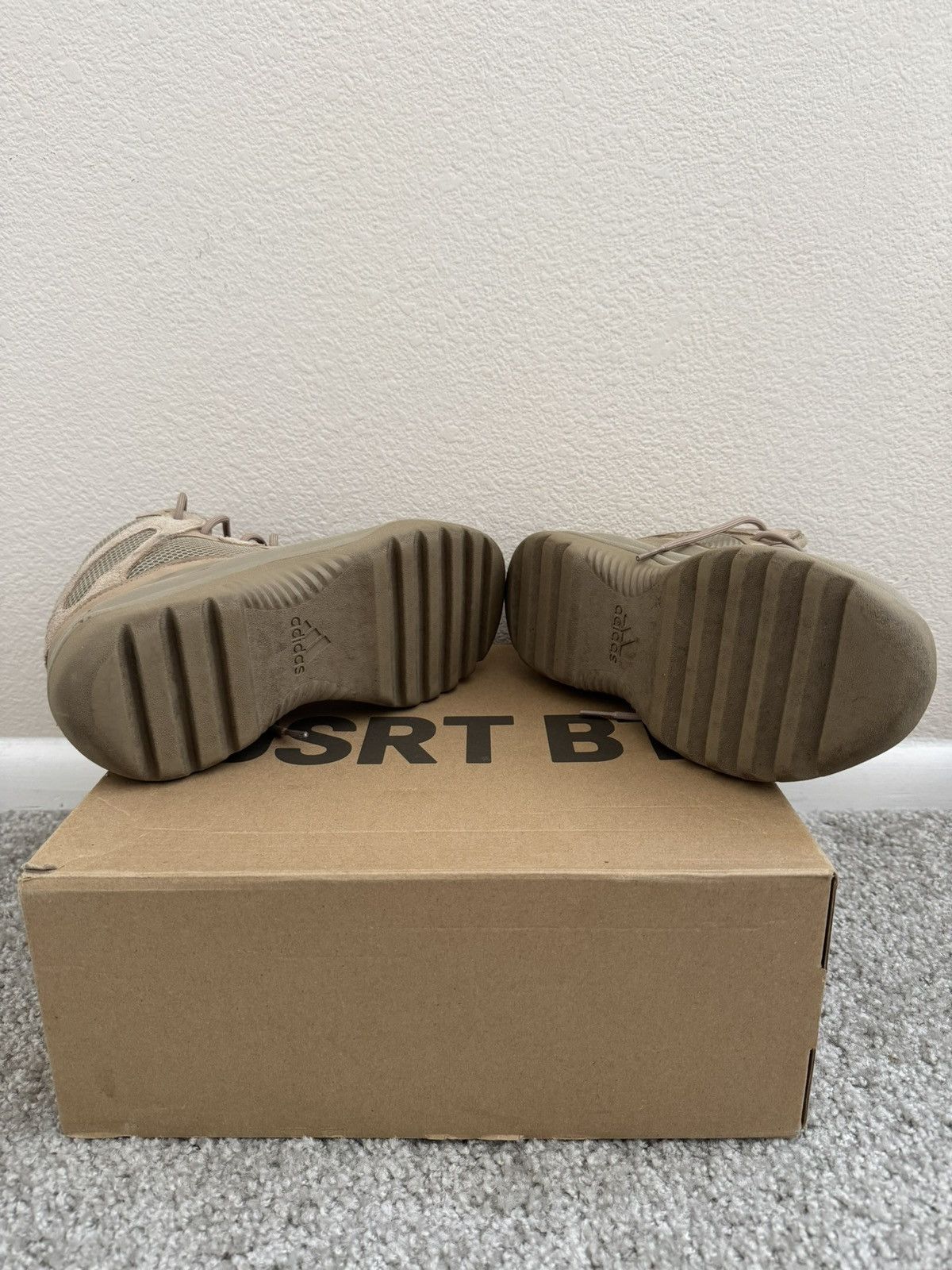 Yeezy Yezzy Desert Boot - Rock Size US 9.5 / EU 42-43 - 1 Thumbnail