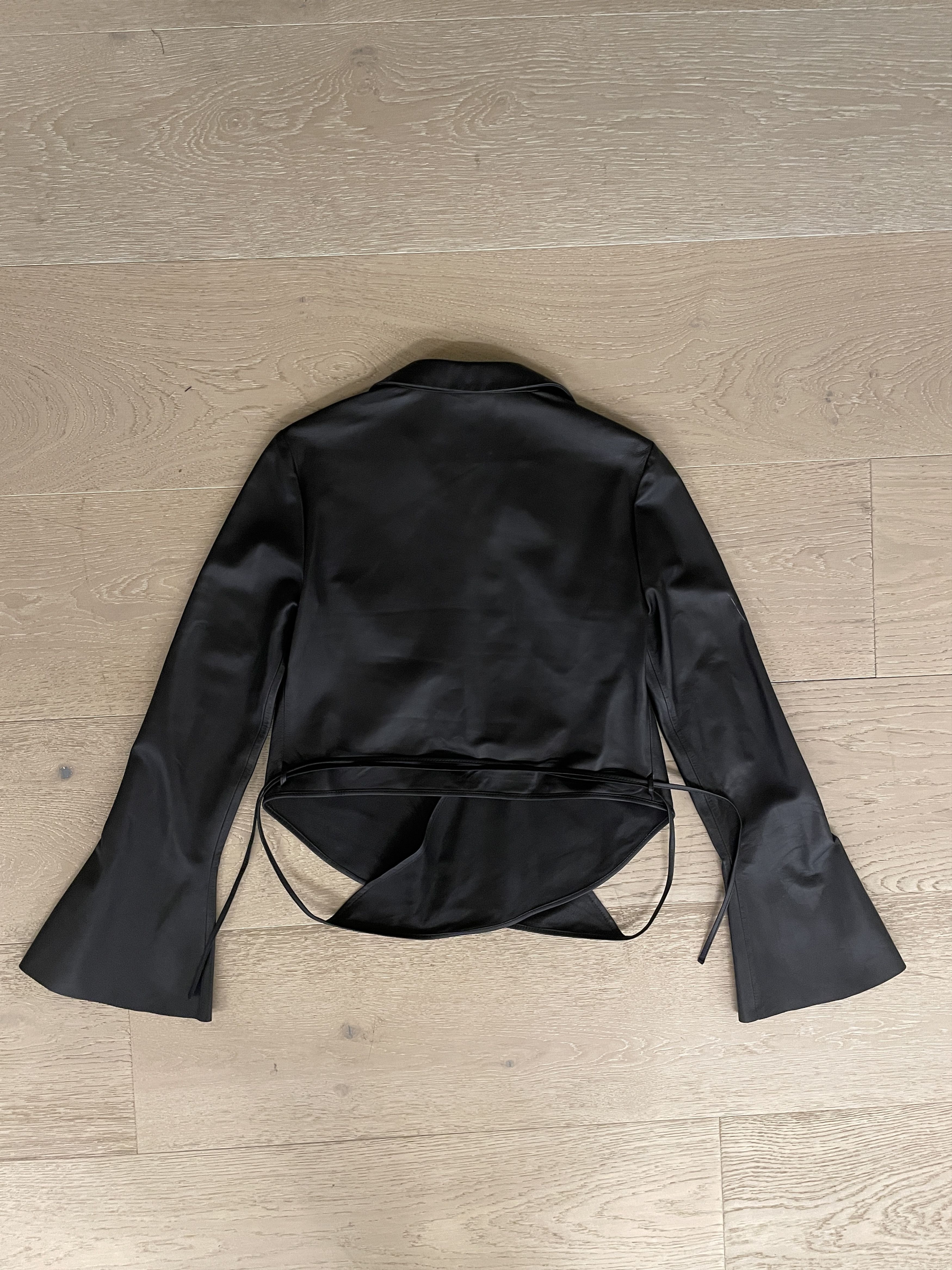 Acne Studios $1650 Acne Studios Leather Wrap Blouse Size S / US 4 / IT 40 - 9 Thumbnail
