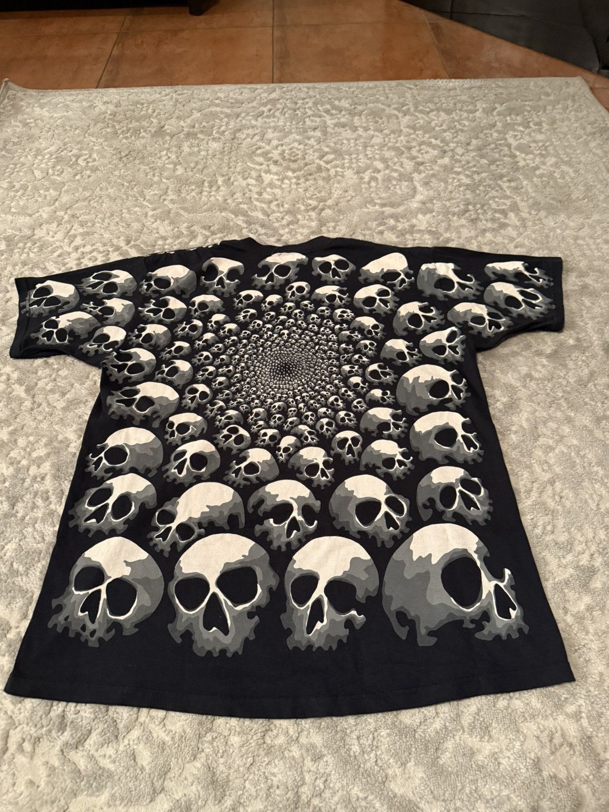 Liquid Blue × Vintage Vintage liquid blue skull aop t shirt Size US XL / EU 56 / 4 - 6 Thumbnail