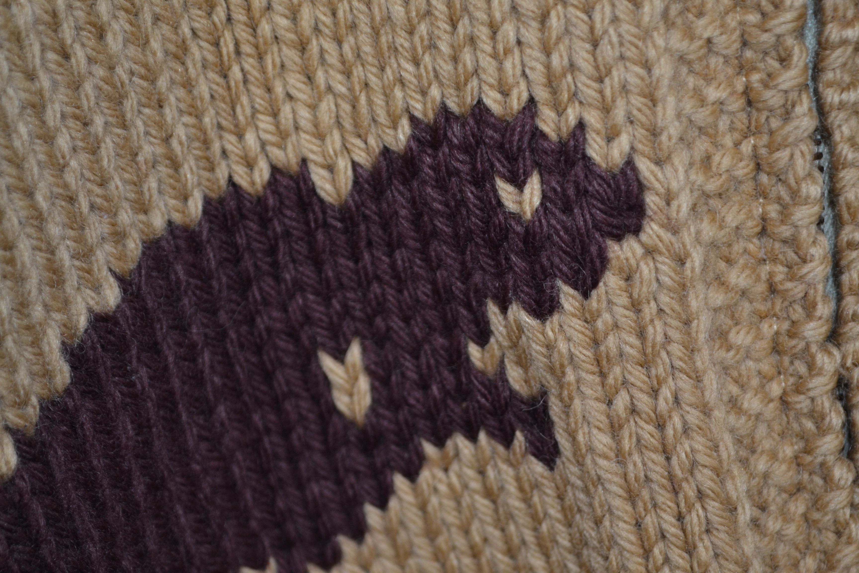 Vintage Vintage Hand Knit Wool Cowichan Siwash Pole Beaver Leaves Size US L / EU 52-54 / 3 - 5 Thumbnail