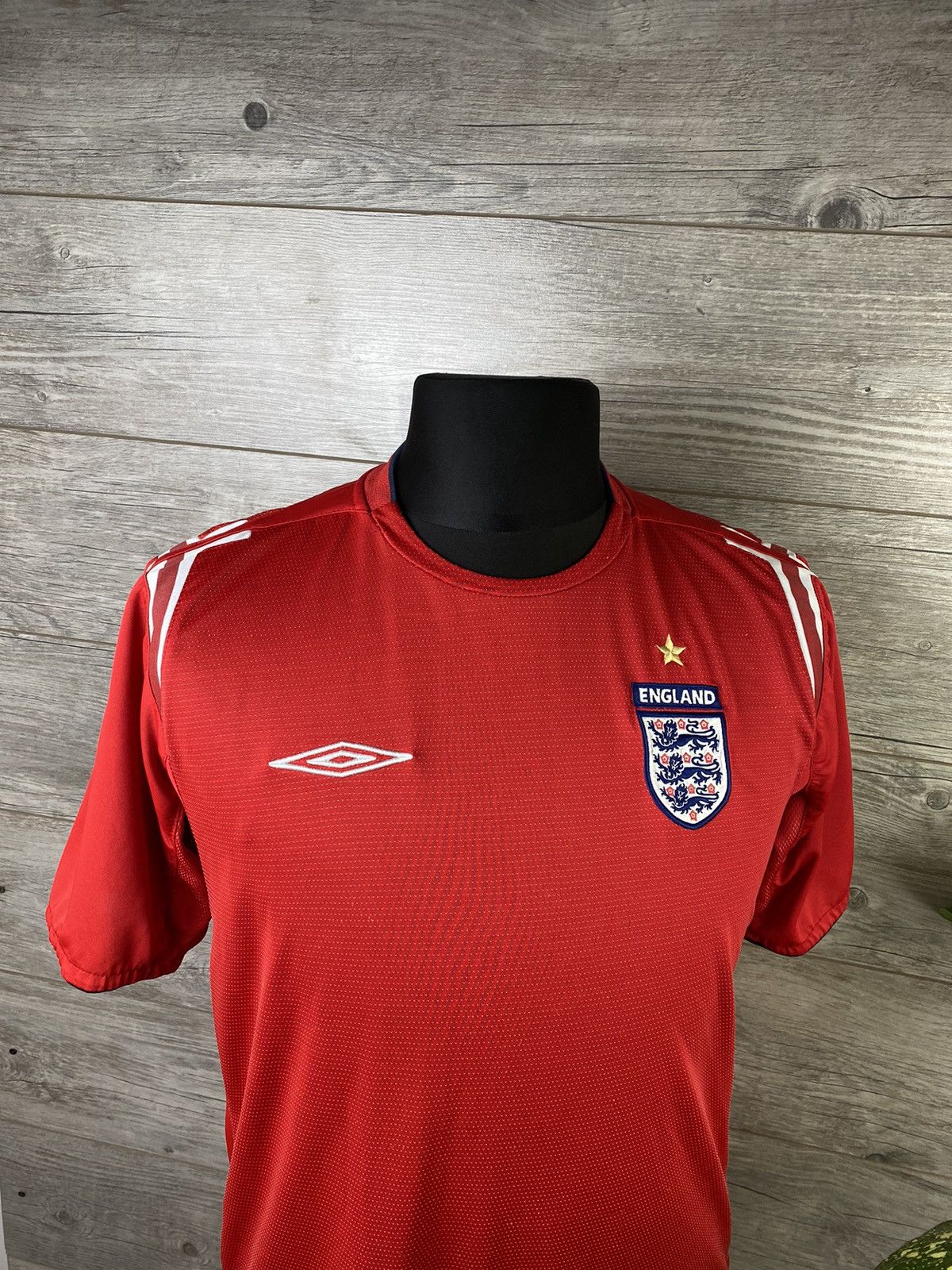 Umbro × Vintage Vintage England 🏴󠁧󠁢󠁥󠁮󠁧󠁿 Soccer Jersey Size L Size US L / EU 52-54 / 3 - 13 Thumbnail