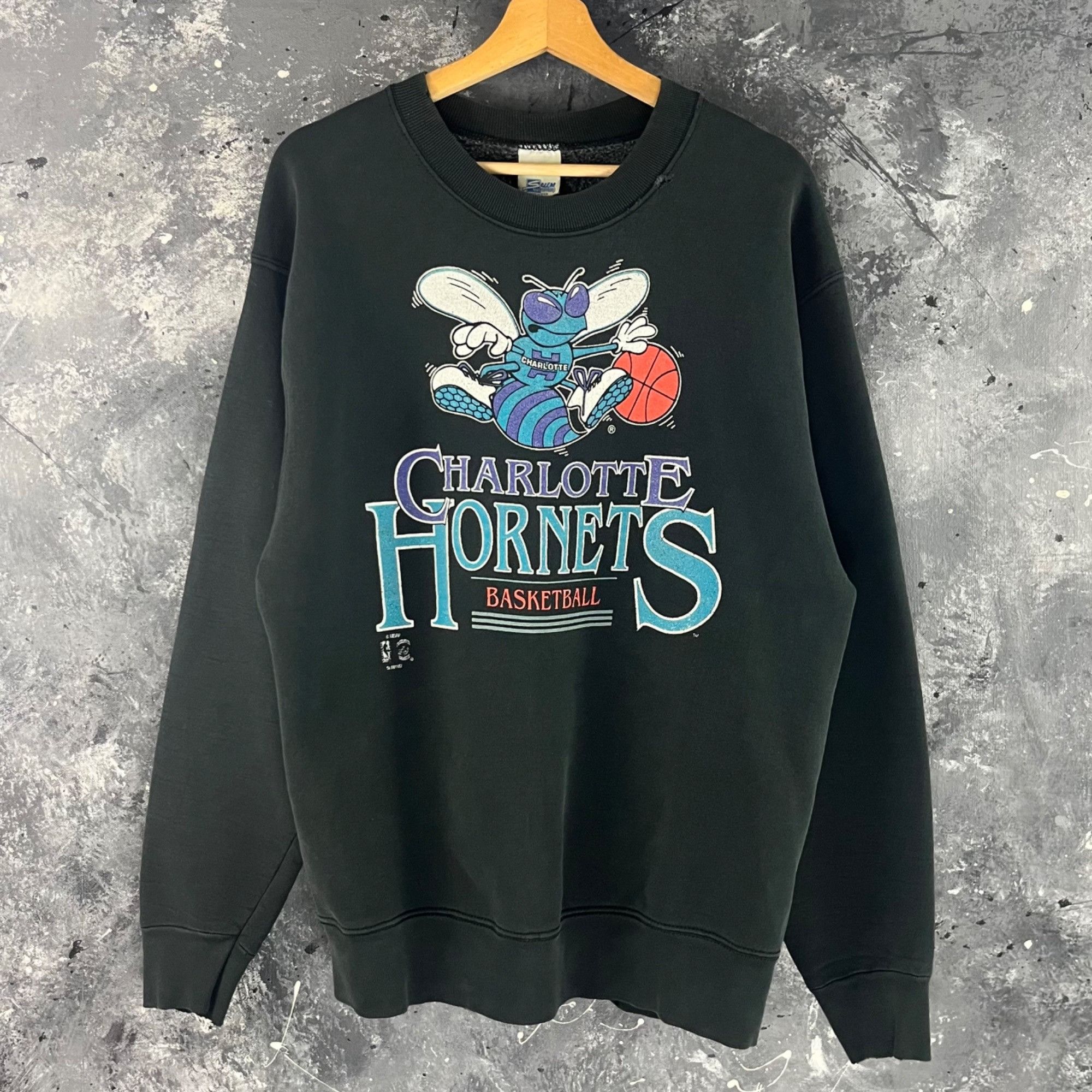 Charlotte hornets vintage sweatshirt hotsell