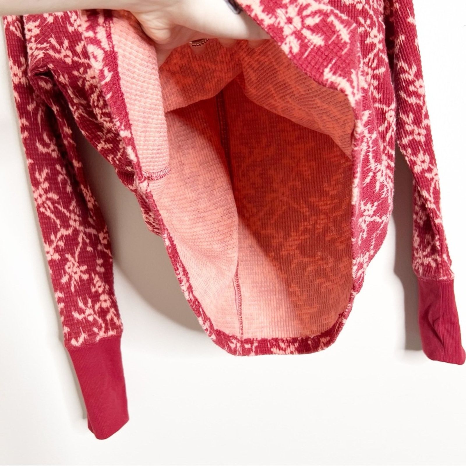 Target Basics New with Tag Women’s Knox Rose Floral Thermal Long Sleeve Size M / US 6-8 / IT 42-44 - 16 Thumbnail
