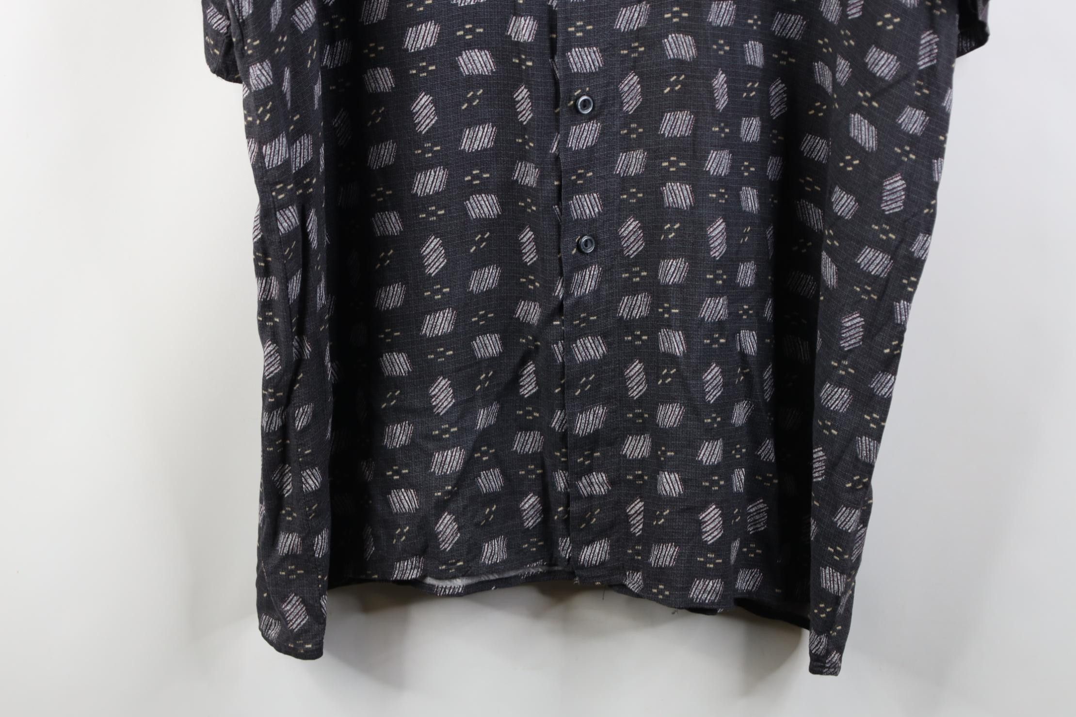 Vintage Vintage 90s Streetwear Gabardine Short Sleeve Button Shirt Size US L / EU 52-54 / 3 - 3 Thumbnail