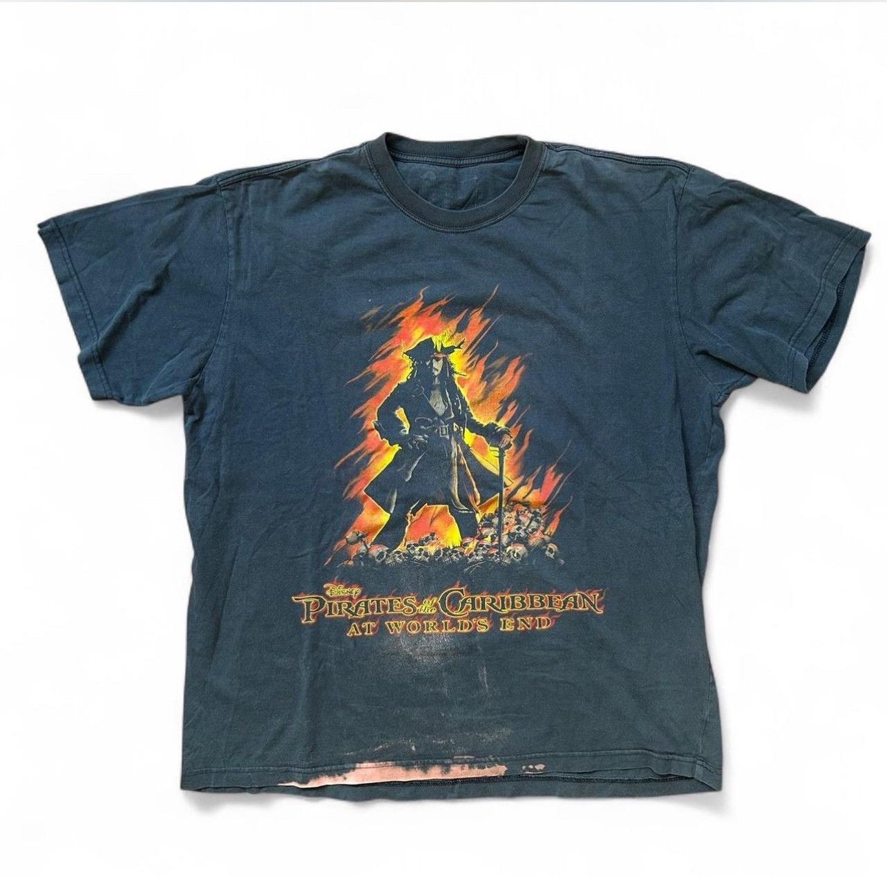 Vintage Pirates of the Caribbean Vintage T Size US L / EU 52-54 / 3 - 1 Thumbnail