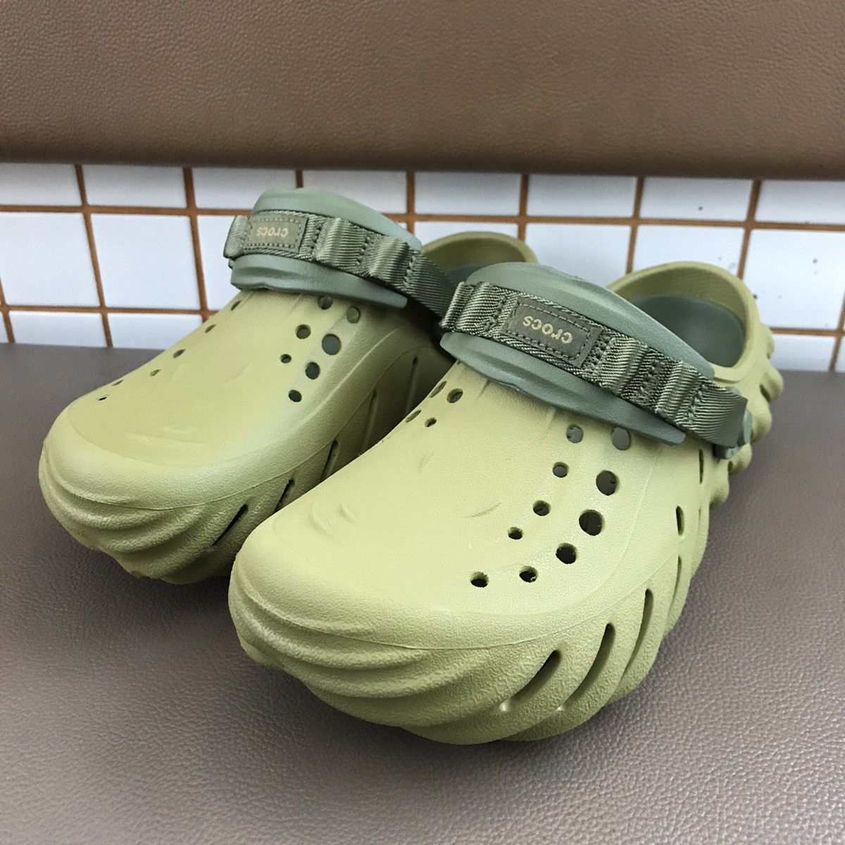 Crocs × Hypebeast Crocs Echo Clog Green Size 8uk 42 eur Designed in Colorado Size US 8 / EU 41 - 22 Thumbnail