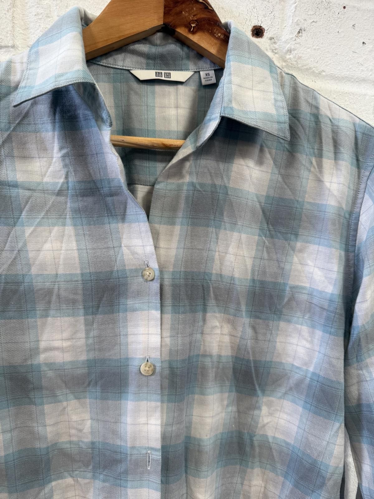 Designer P-684 Light Blue Plaid Button-Up Shirt Size US S / EU 44-46 / 1 - 2 Thumbnail