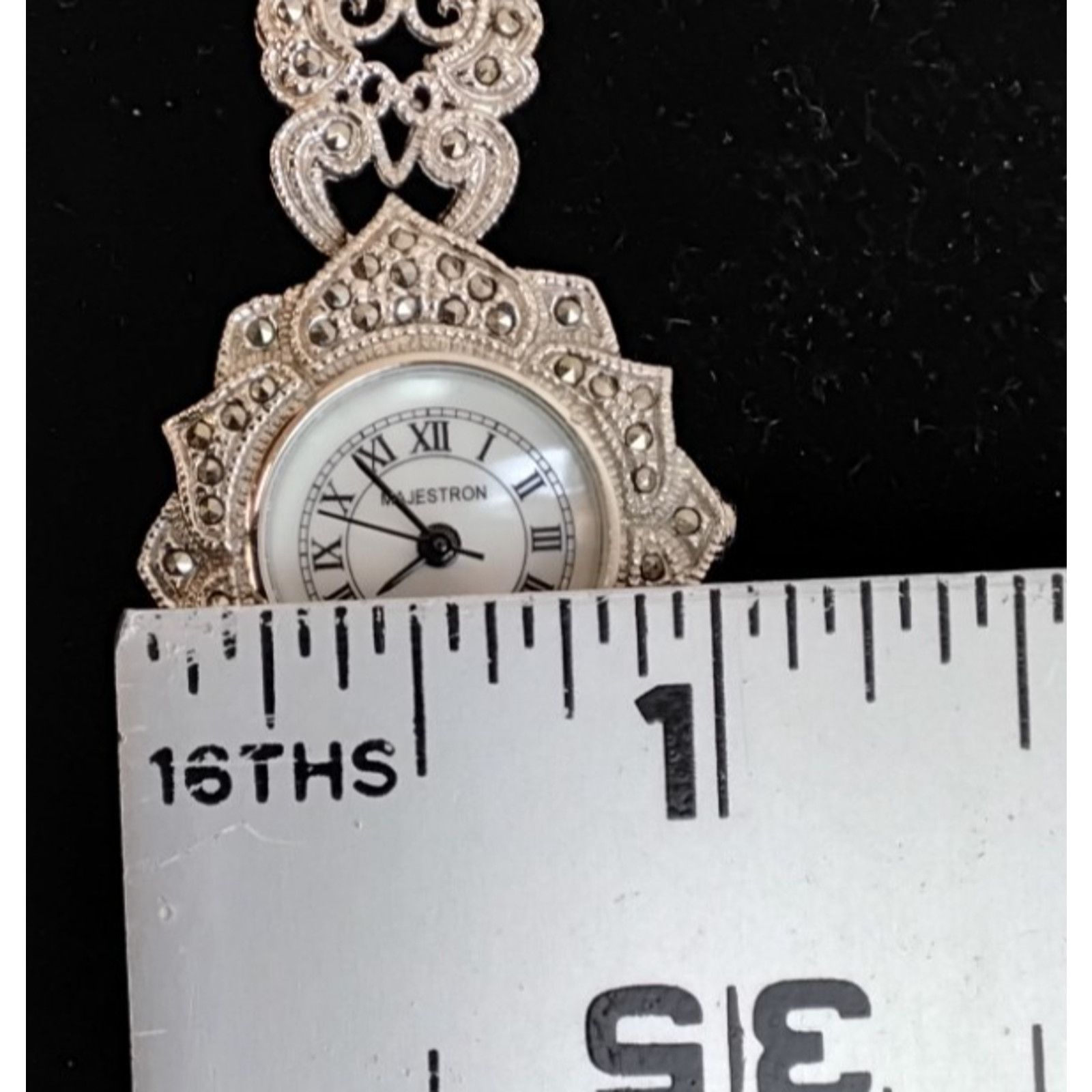 Other Majestron Ladies Watch Silver Tone Gemmed Vintage Hong Kong Size ONE SIZE - 12 Thumbnail