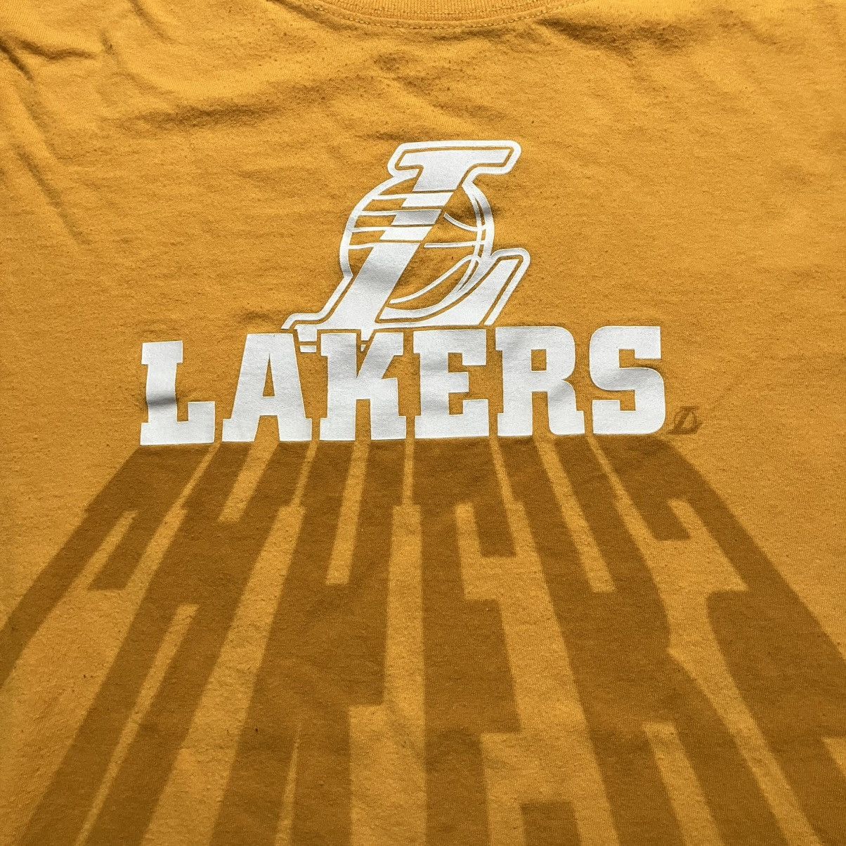 NBA × Vintage Unk Los Angeles Lakers Graphic T Shirt Size US L / EU 52-54 / 3 - 3 Thumbnail