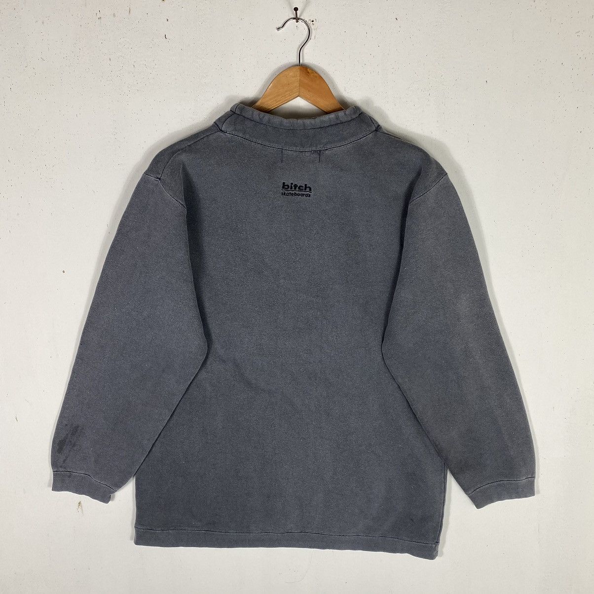 Vintage Vintage 90's BITCH SKATEBOARDS Skatewear Pullover Sweatshirt Size US M / EU 48-50 / 2 - 7 Thumbnail