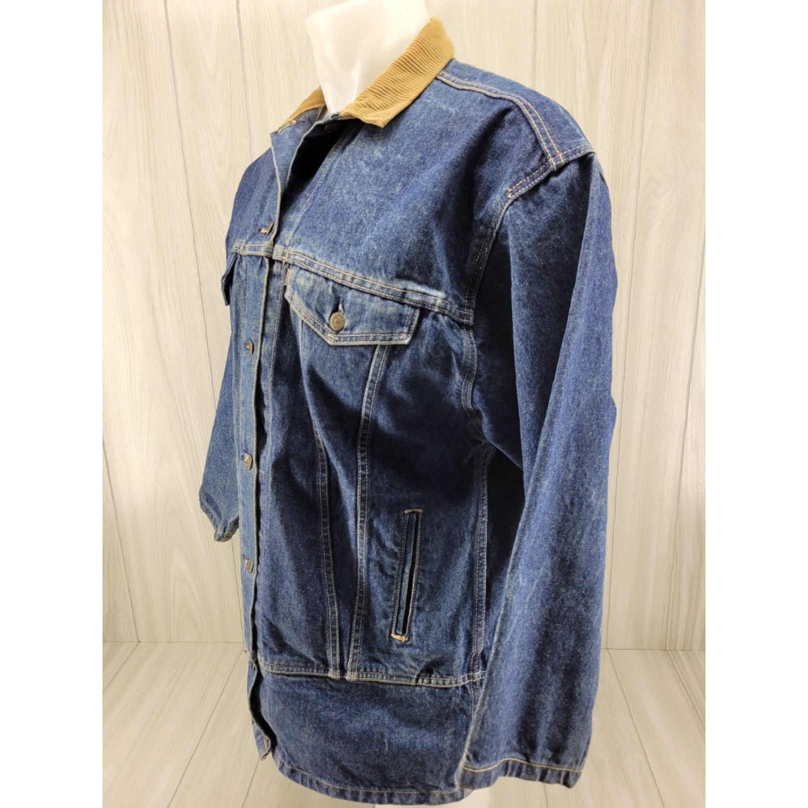 Denime VINTAGE Levis Denim Jacket Jacket Women Long Distressed Collared 77932-7206 Chore Cord Blue Jeans Coat Size M / US 6-8 / IT 42-44 - 2 Thumbnail