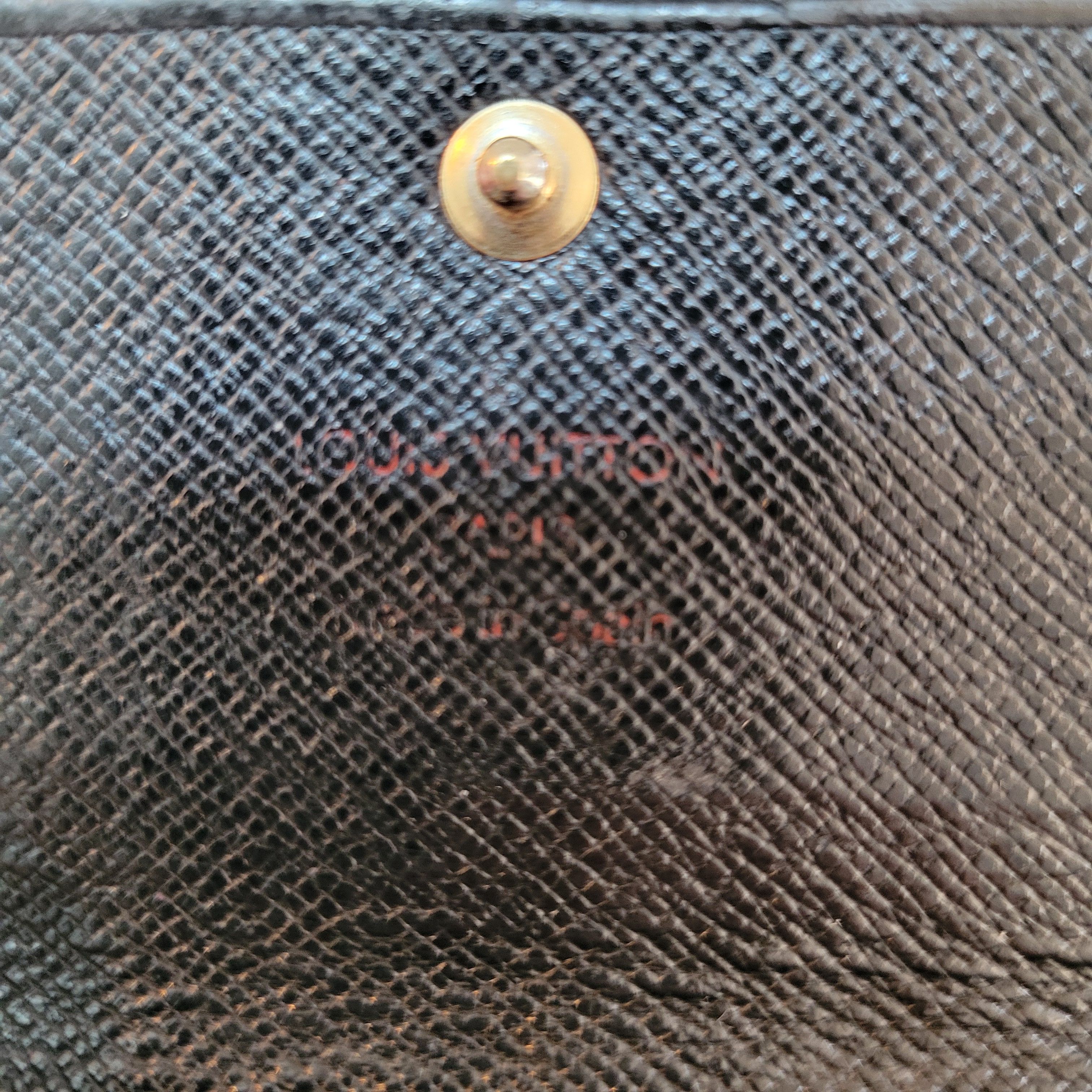 Louis Vuitton Louis Vuitton Black Epi Leather Key Holder Key Case 6 Keys Size ONE SIZE - 10 Thumbnail