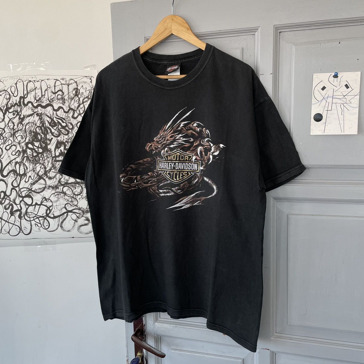 Vintage 00’s Harley Davidson Dragon Logo size XL
